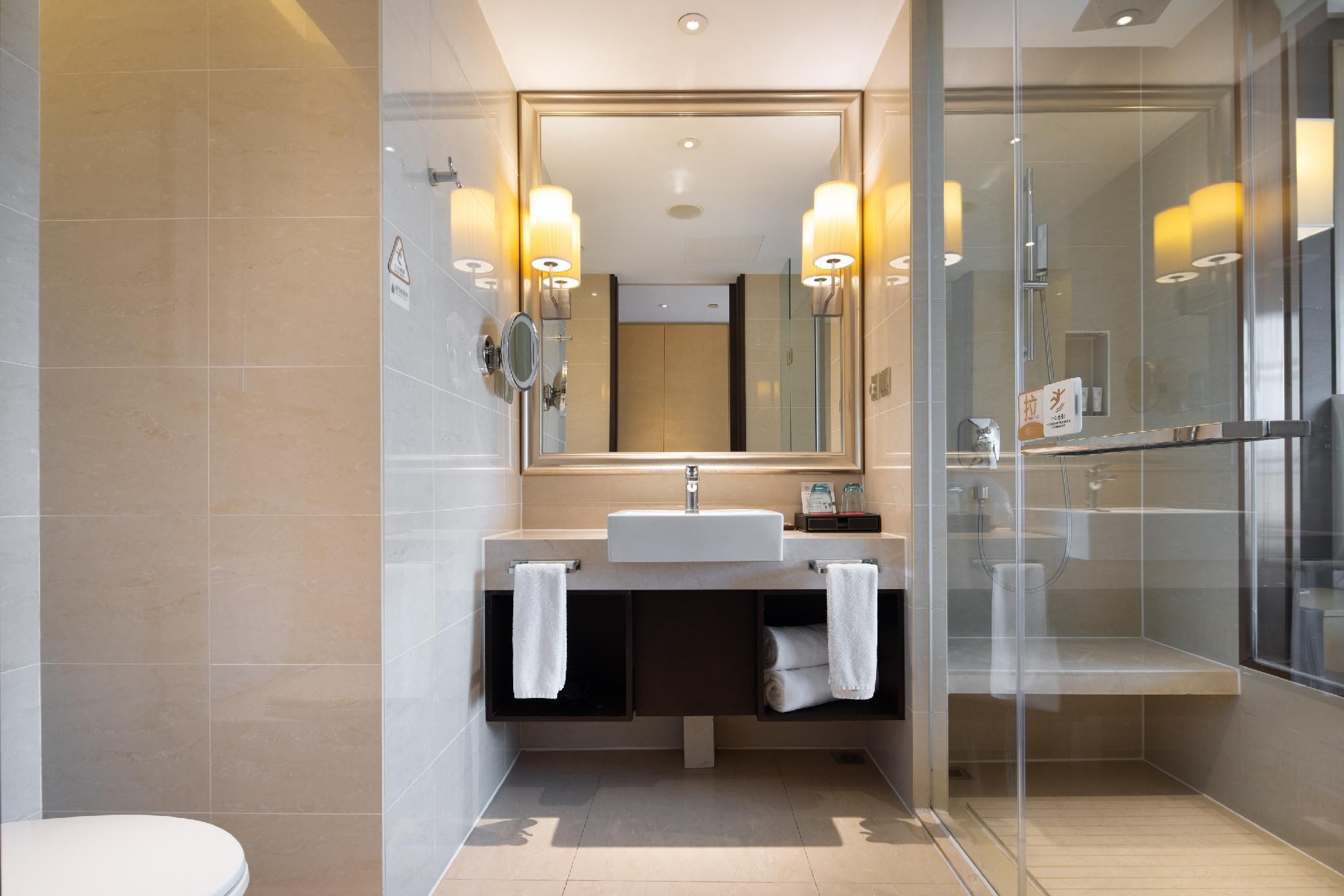 Shimao Yuluxe Hotel Taizhou Landscape Twin Room 3