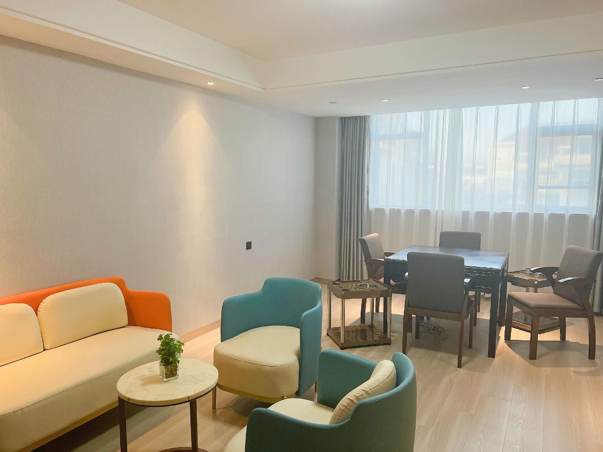 Executive Suite