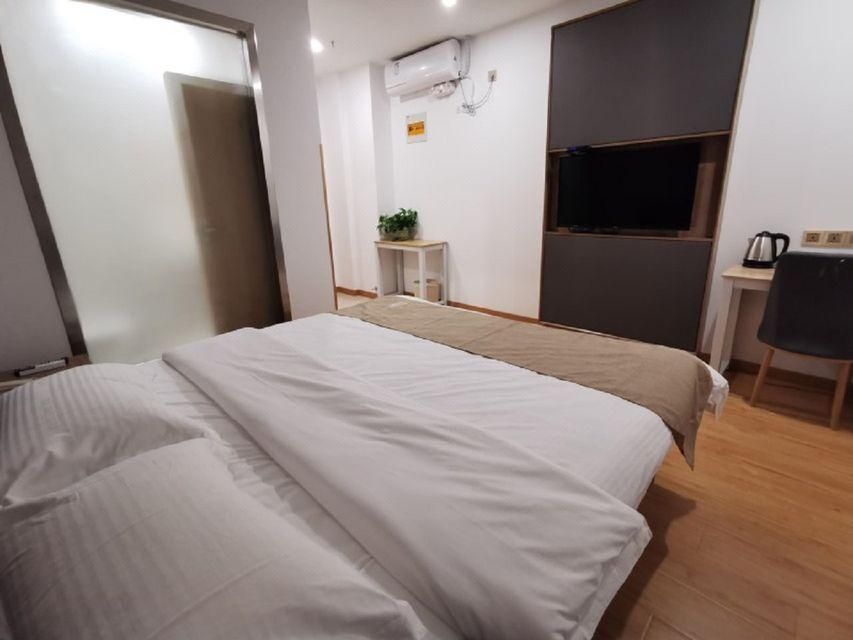 GTR - 1 Bed Guest Room no Window