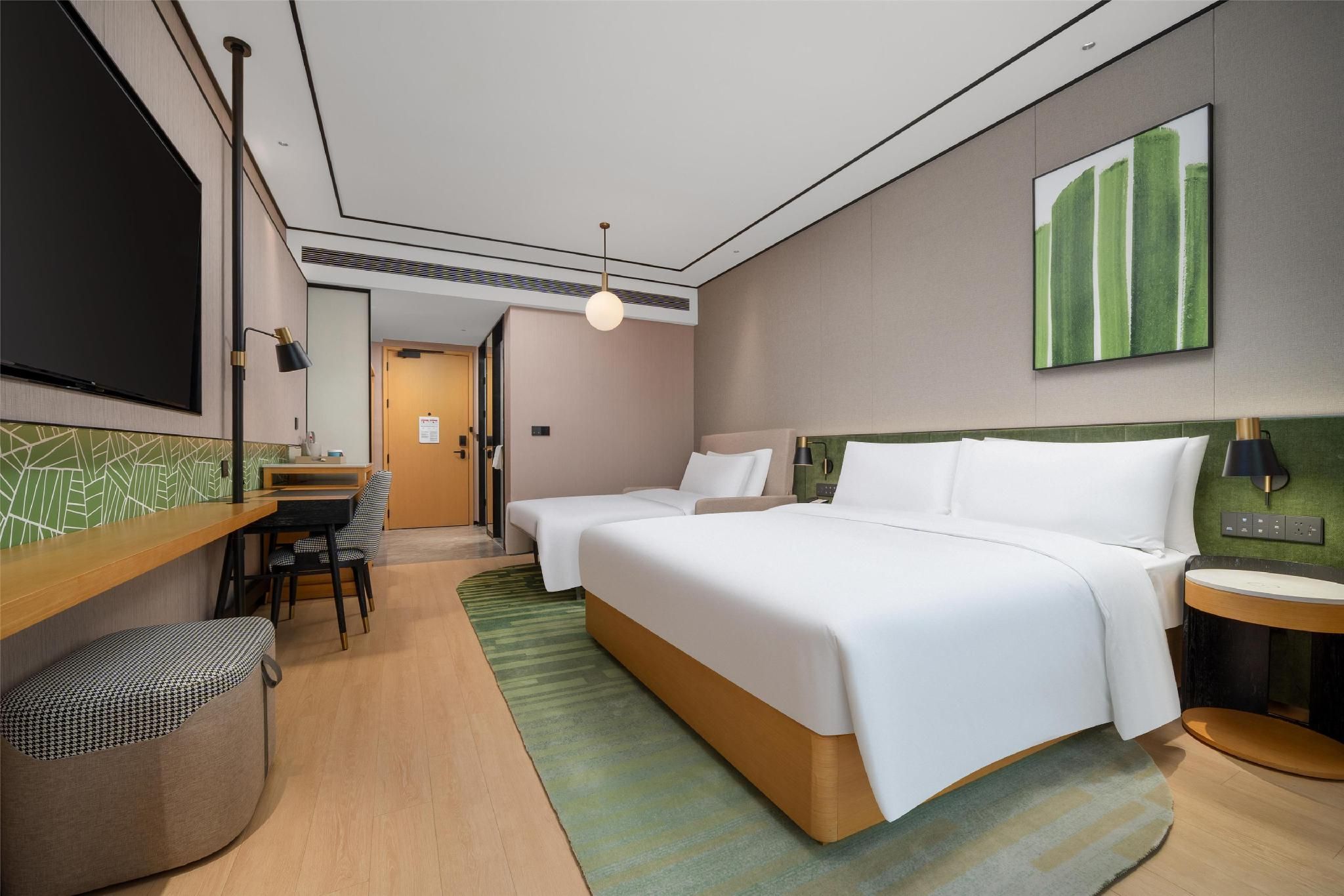 King Superior Room With Sofa Bed
