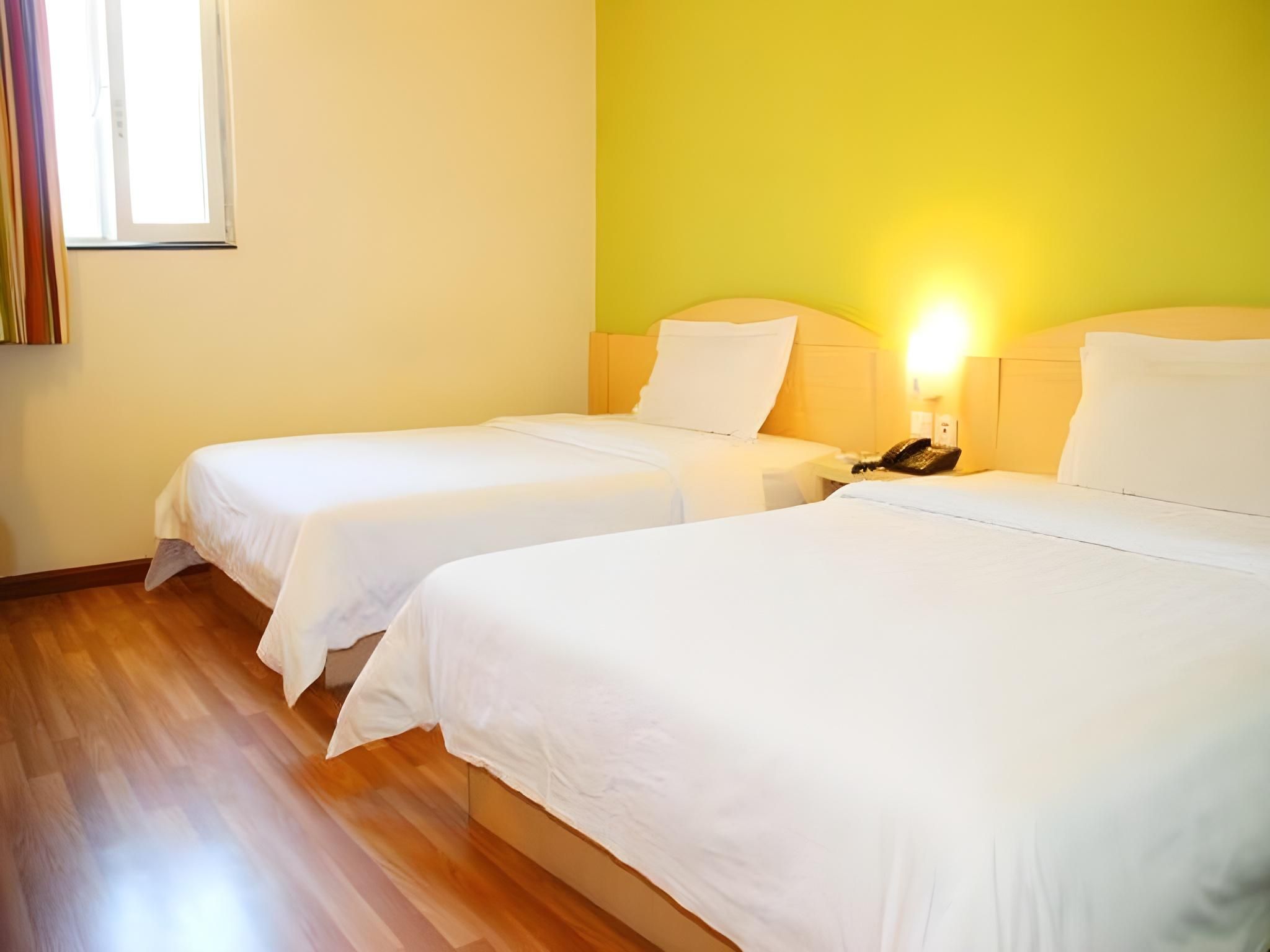 Corporate Twin, Guest room, 2 Twin/Single Bed(s), City view