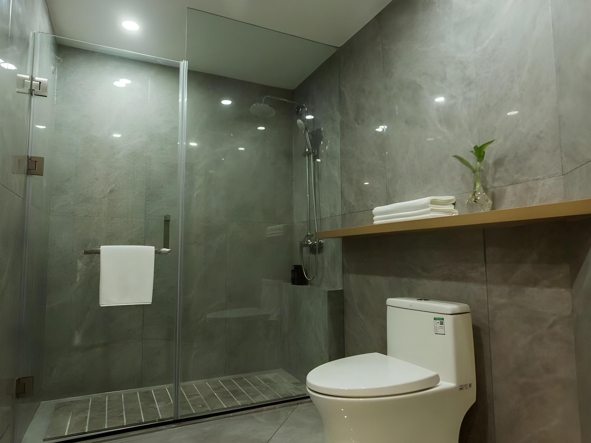 GTI - Deluxe 1 Round Bed Room