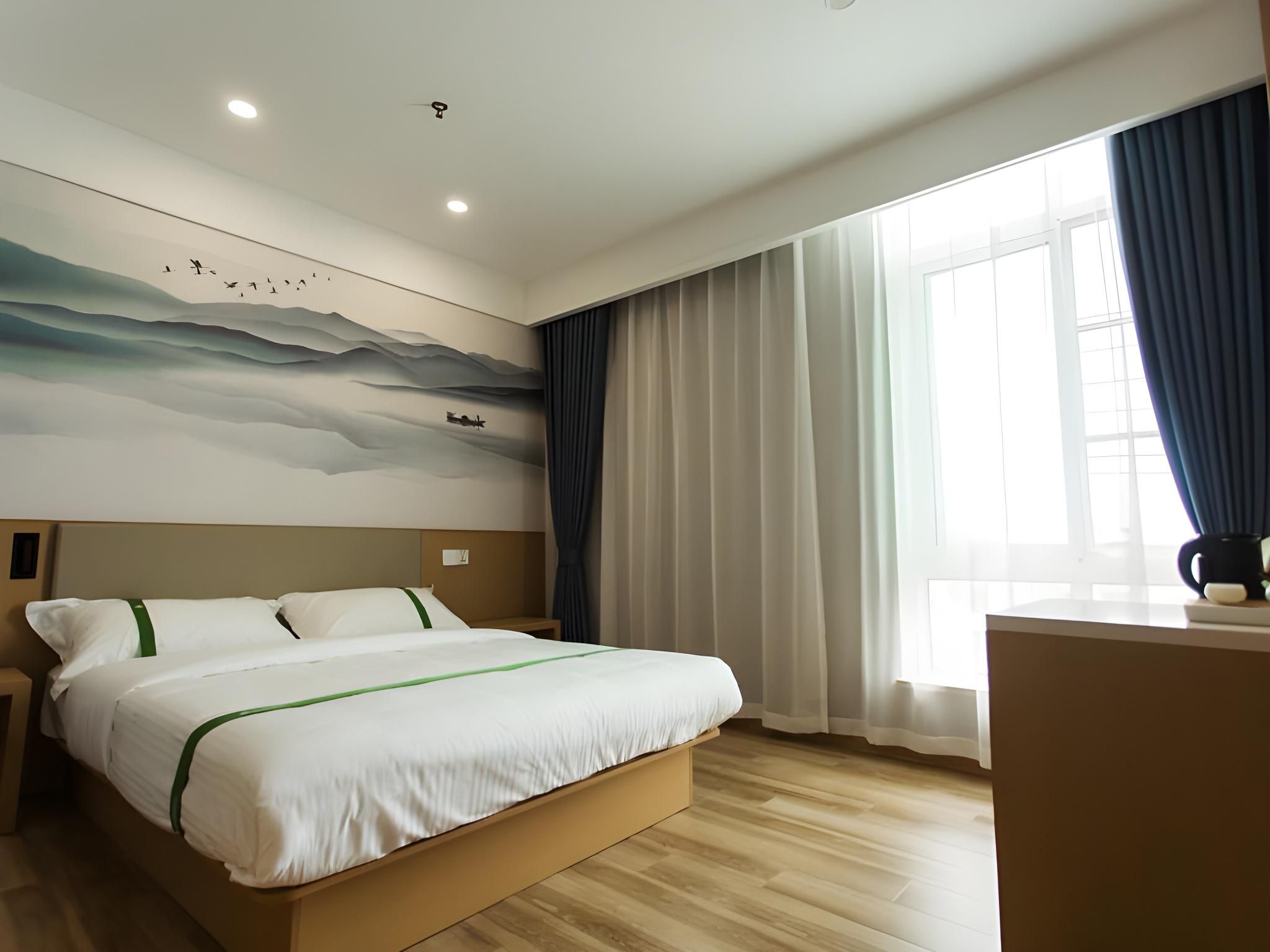 GTI - Business Suite, Feature Tea Table