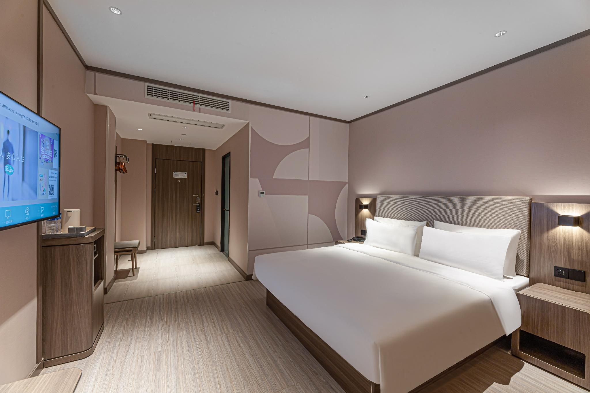 Huazhu - Superior BedRoom