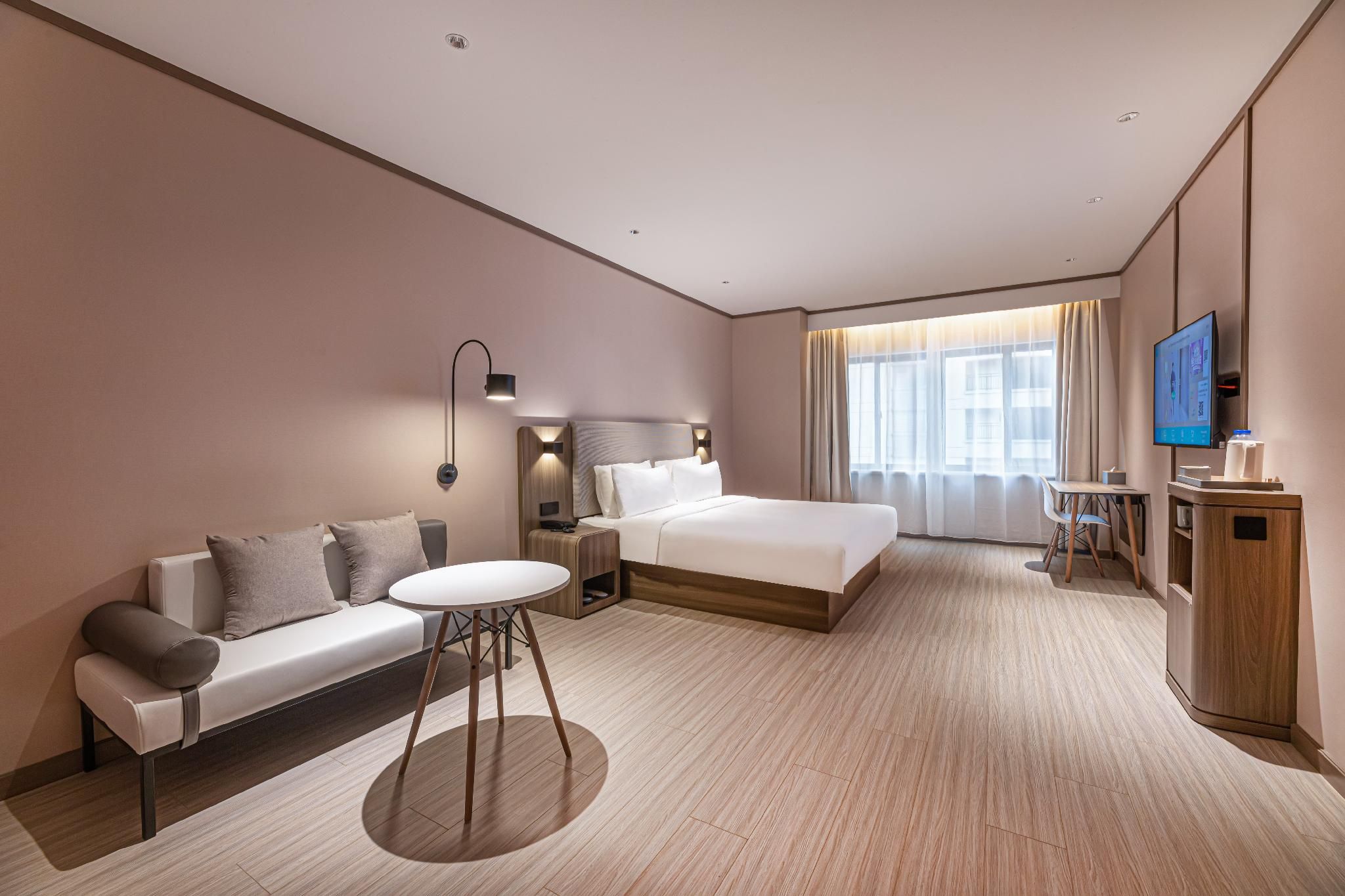 Business Queen Bed Room
