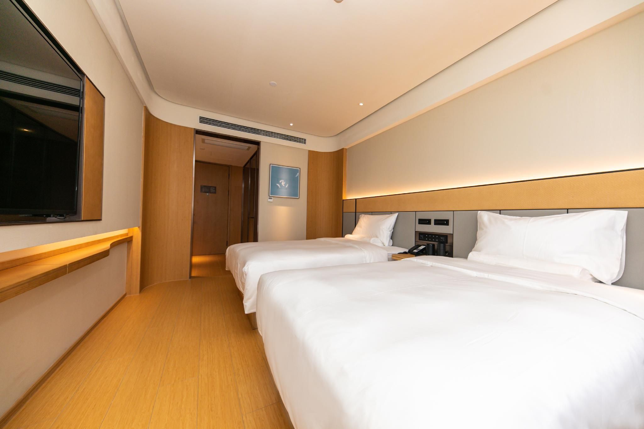 Twin Business Room