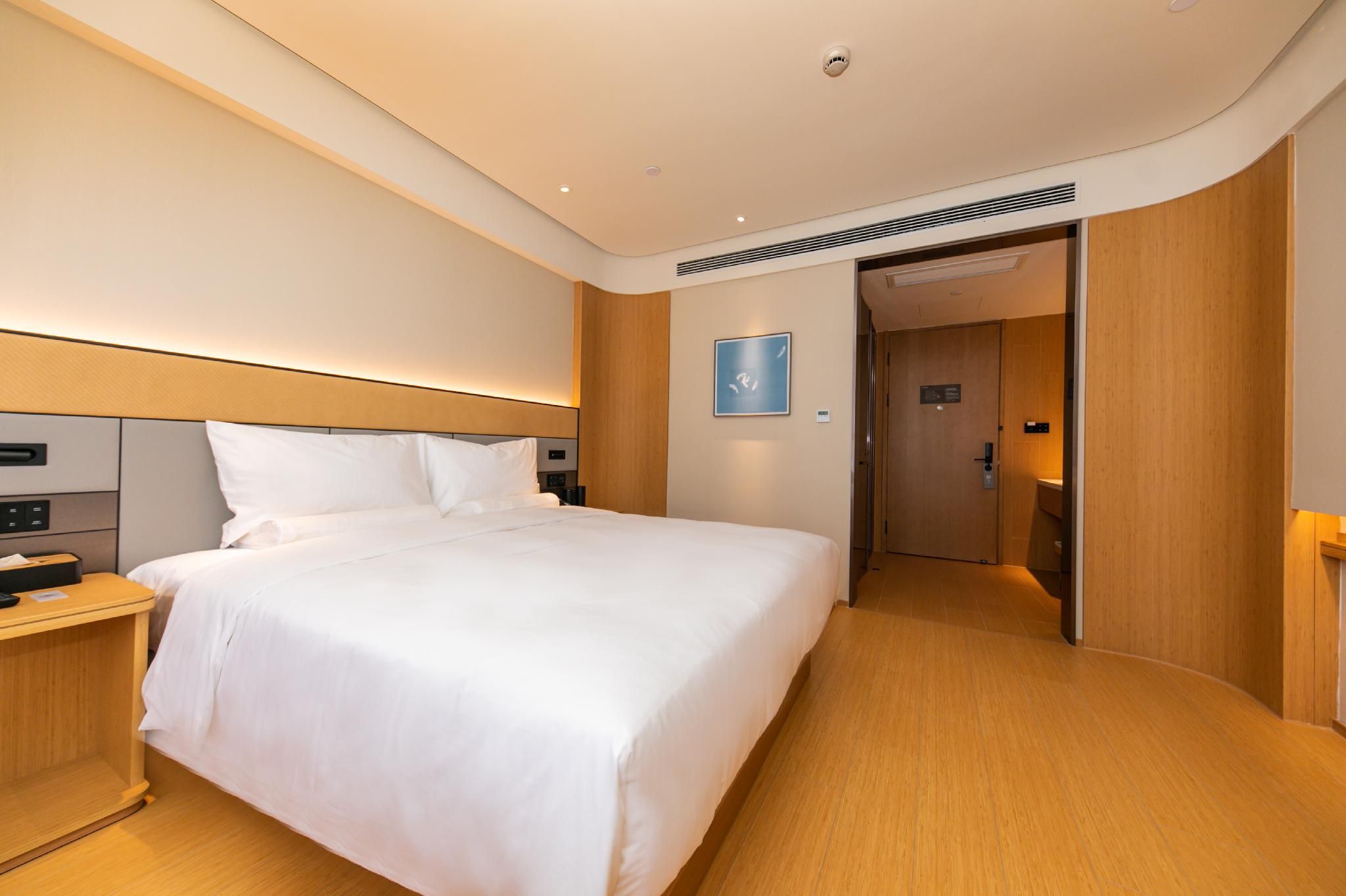 Business Queen Bed Room