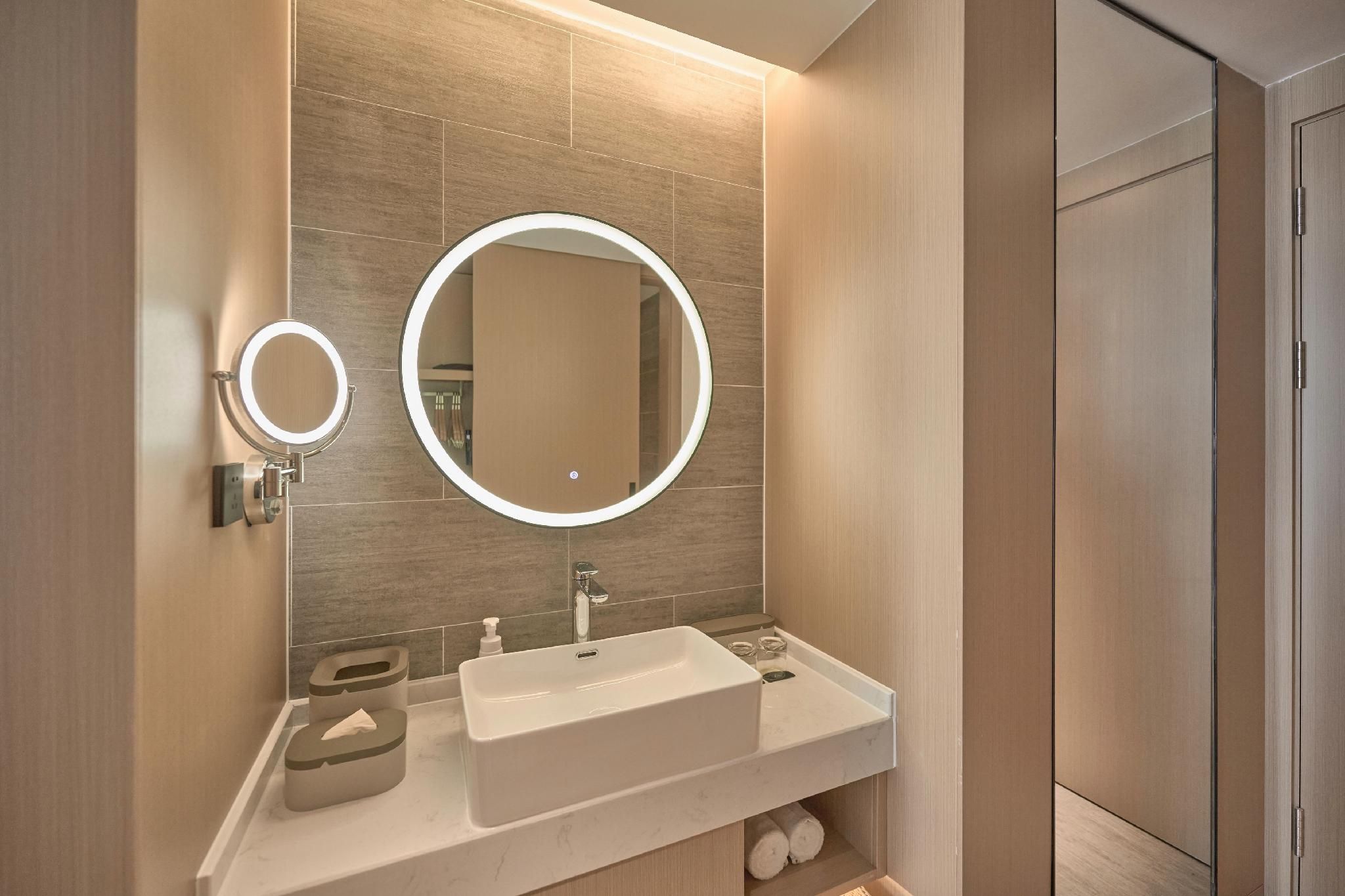 Atour - Executive Twin Room with City View