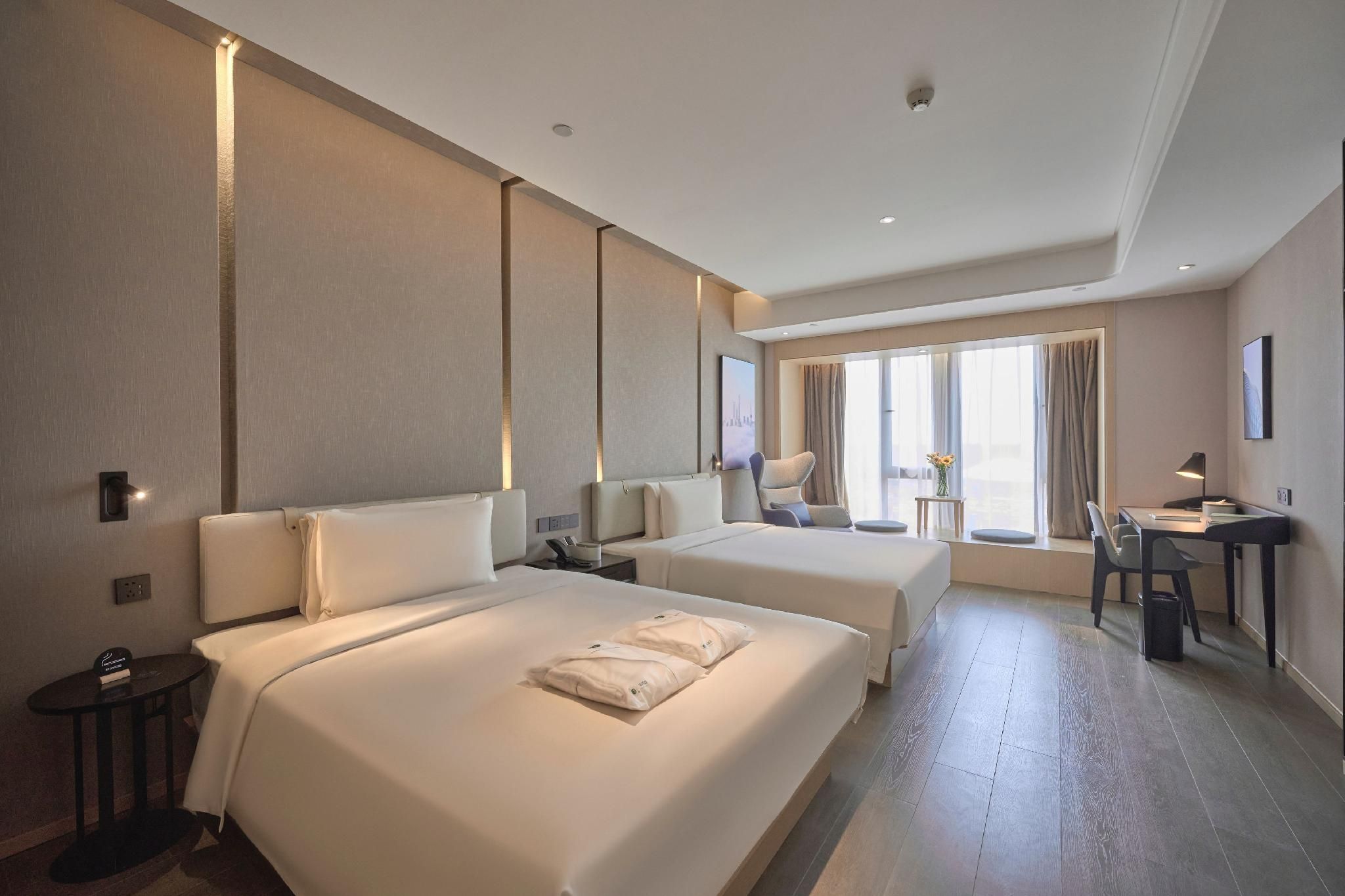 Atour - Executive Twin Room with City View