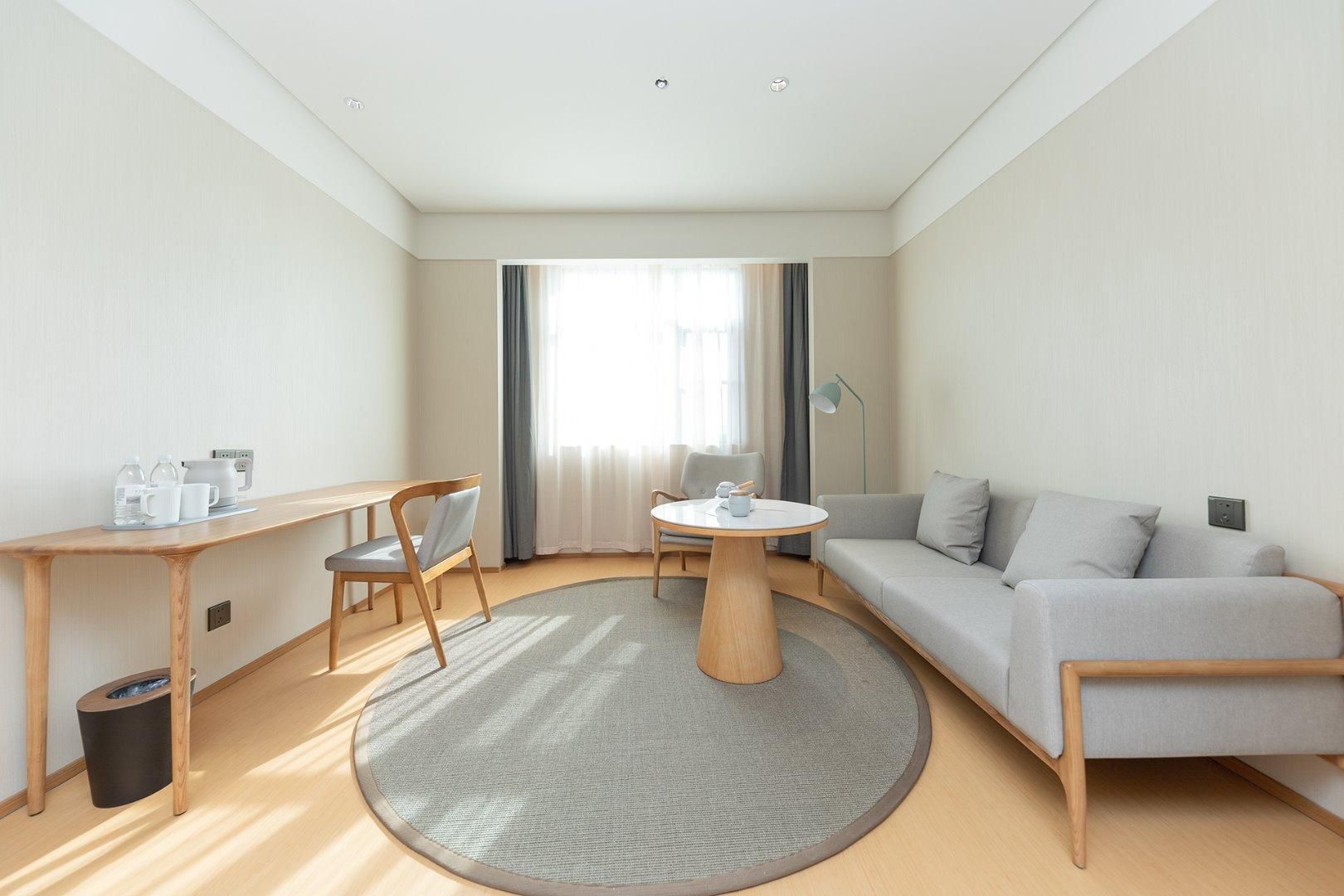 Huazhu - Business Bed Room