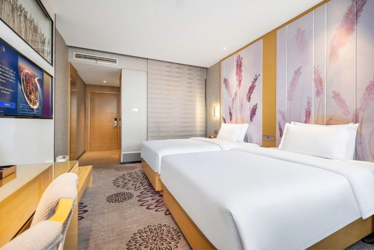 Twin Deluxe Room