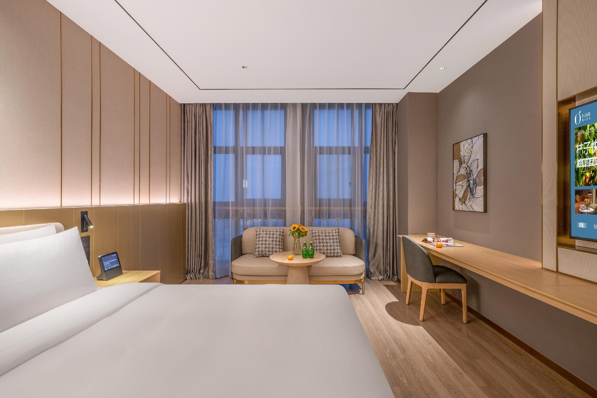 Queen Superior Room