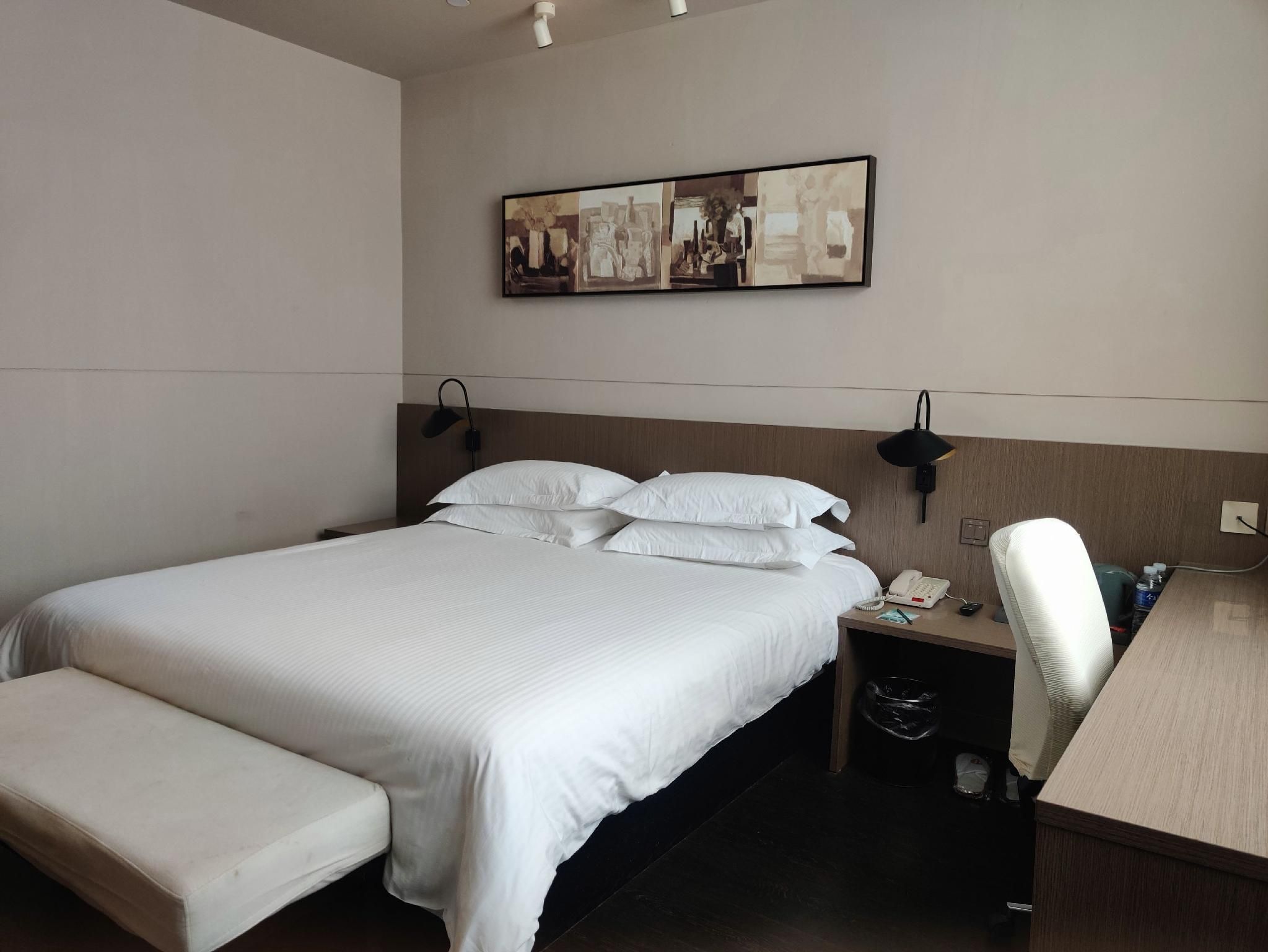 Business Suite A