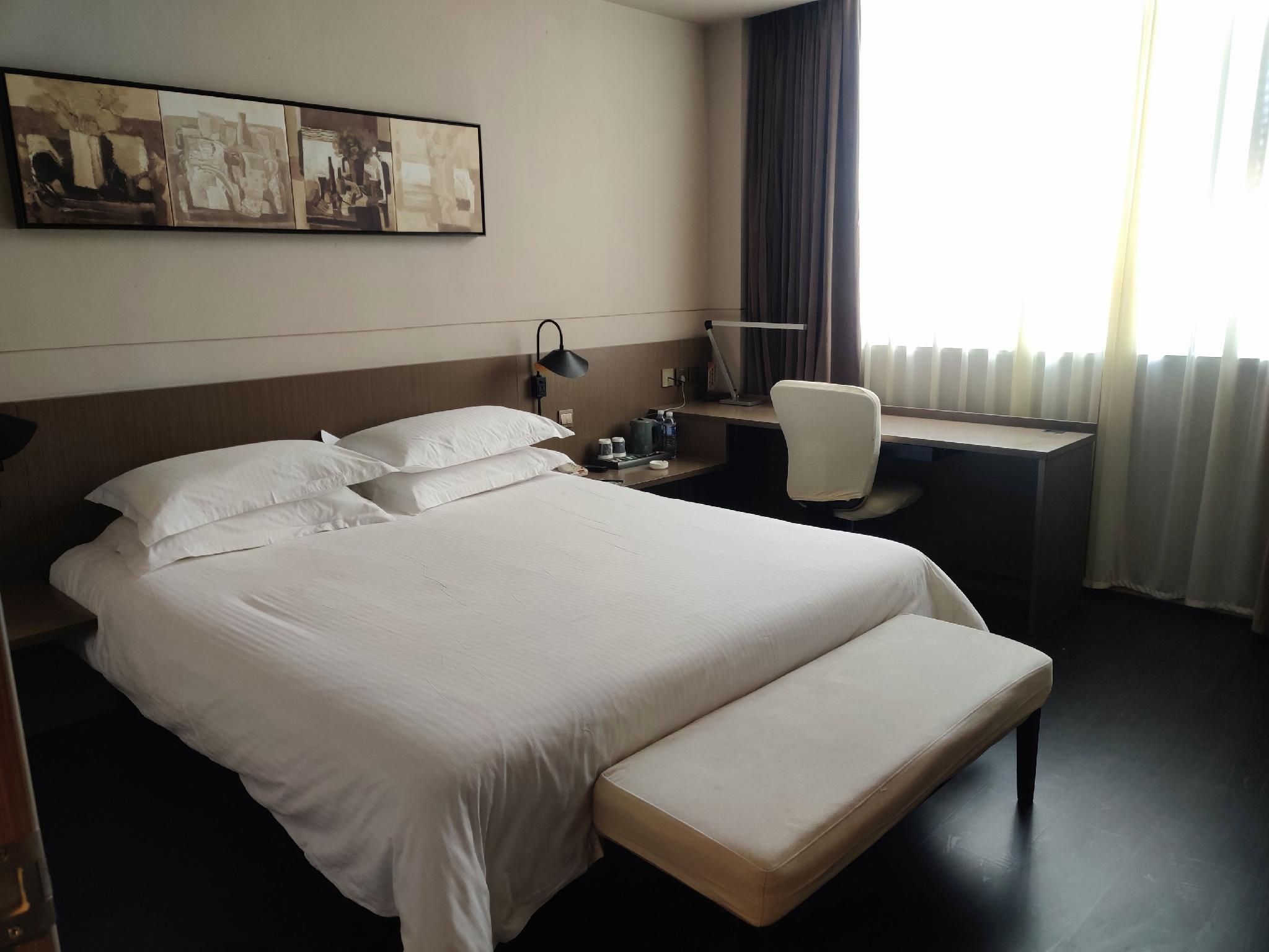 Business Suite A