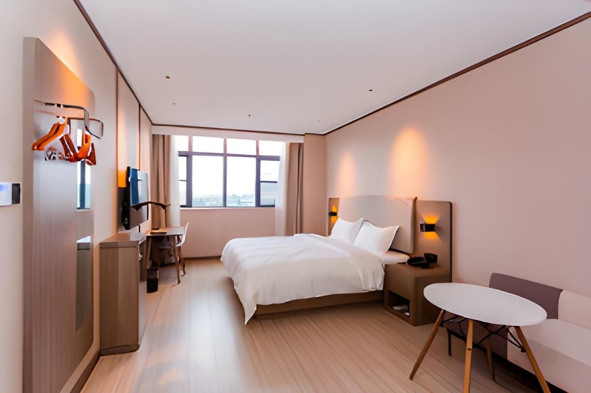 Huazhu - Superior BedRoom