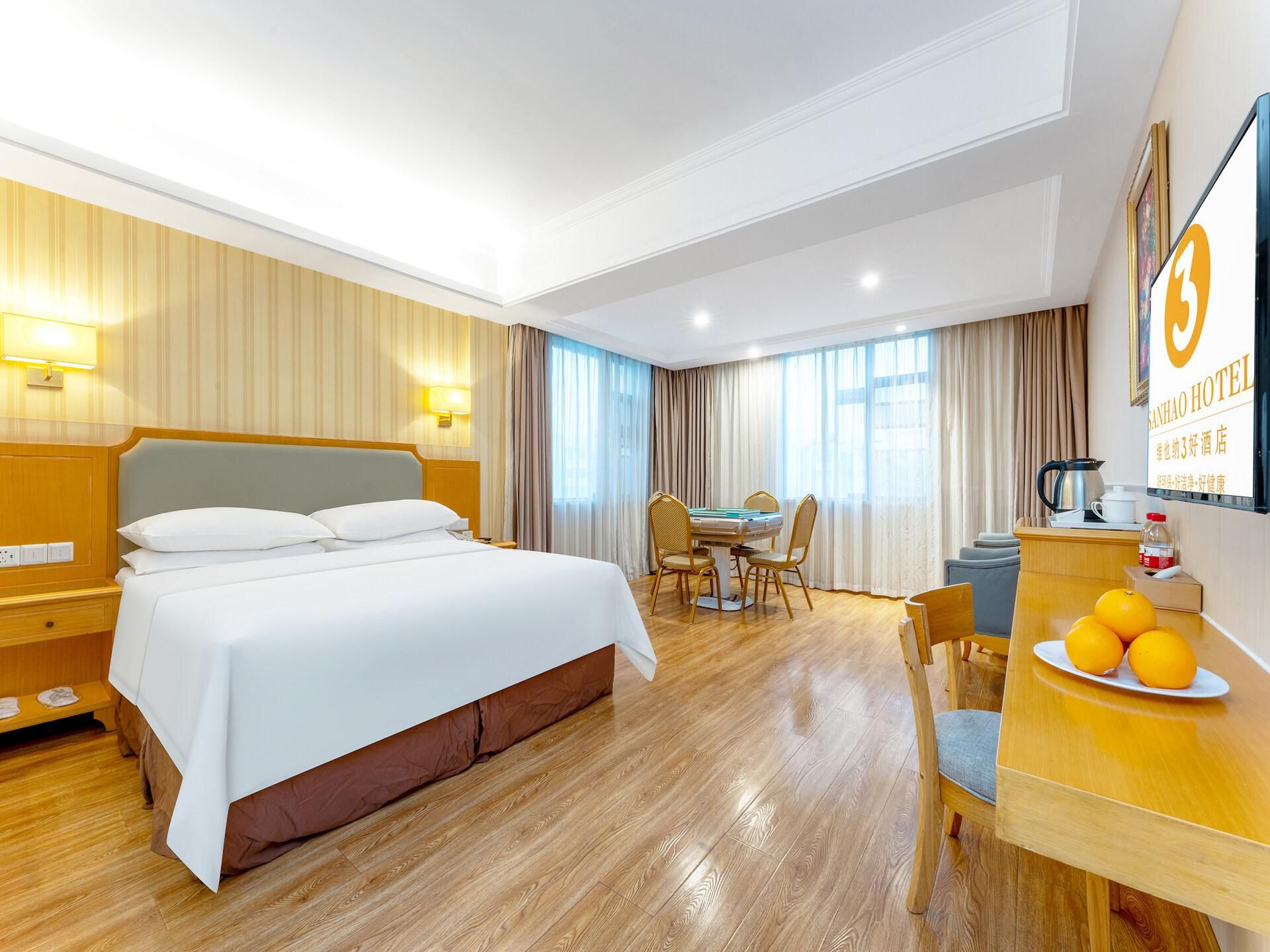 Business King Room