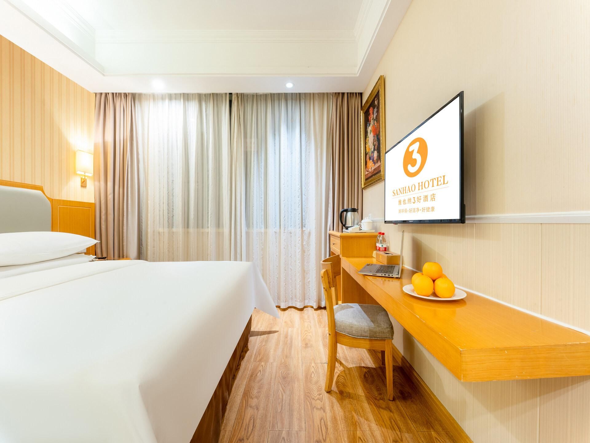 Standard - Queen Room