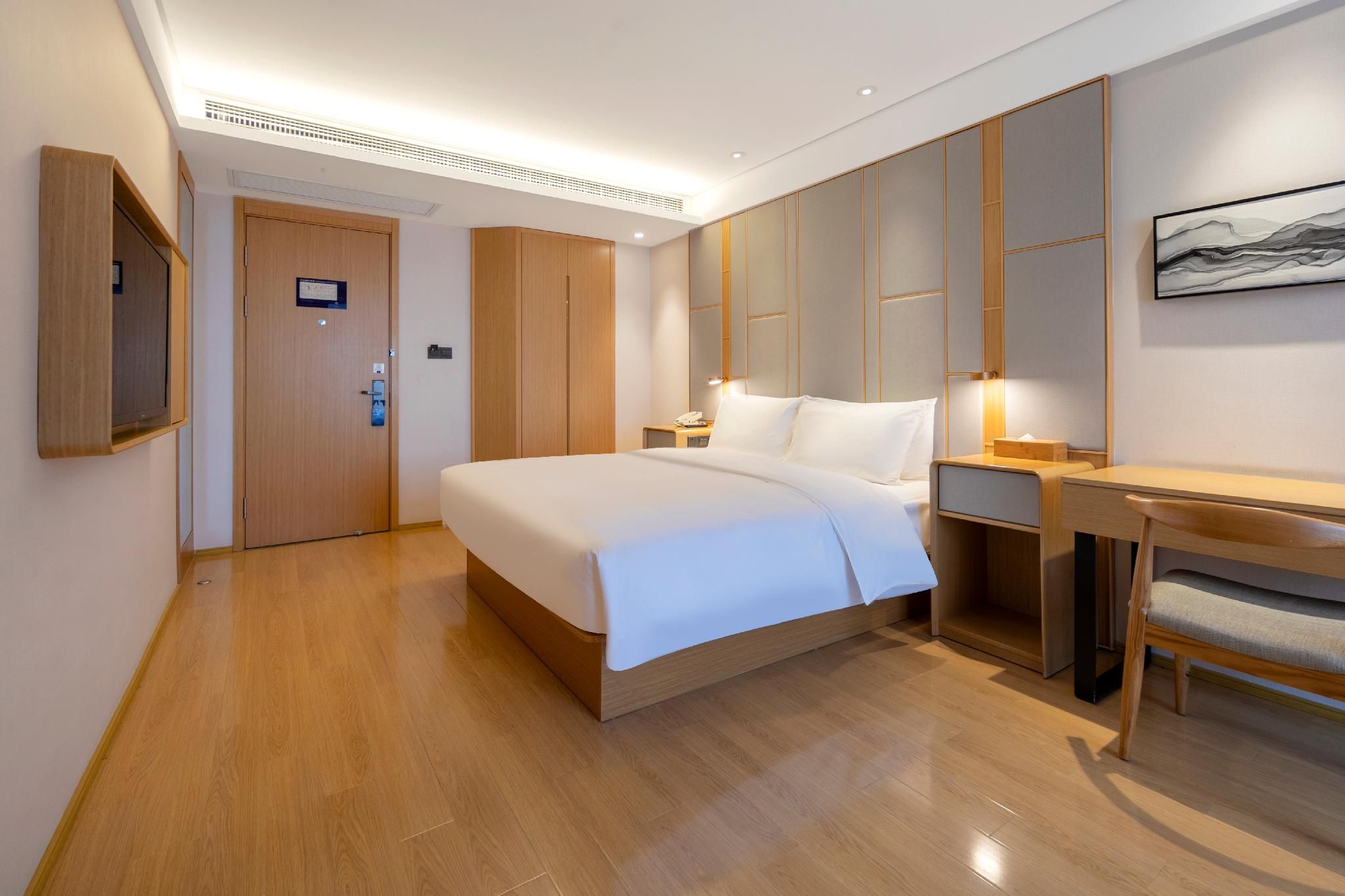 Huazhu - Superior BedRoom