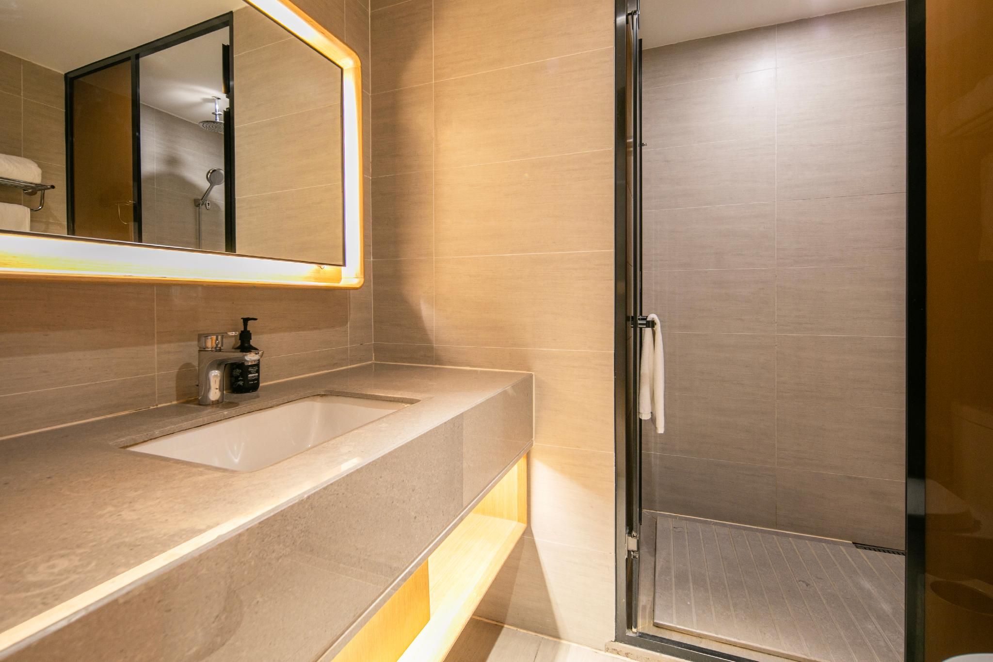 Huazhu - Superior BedRoom