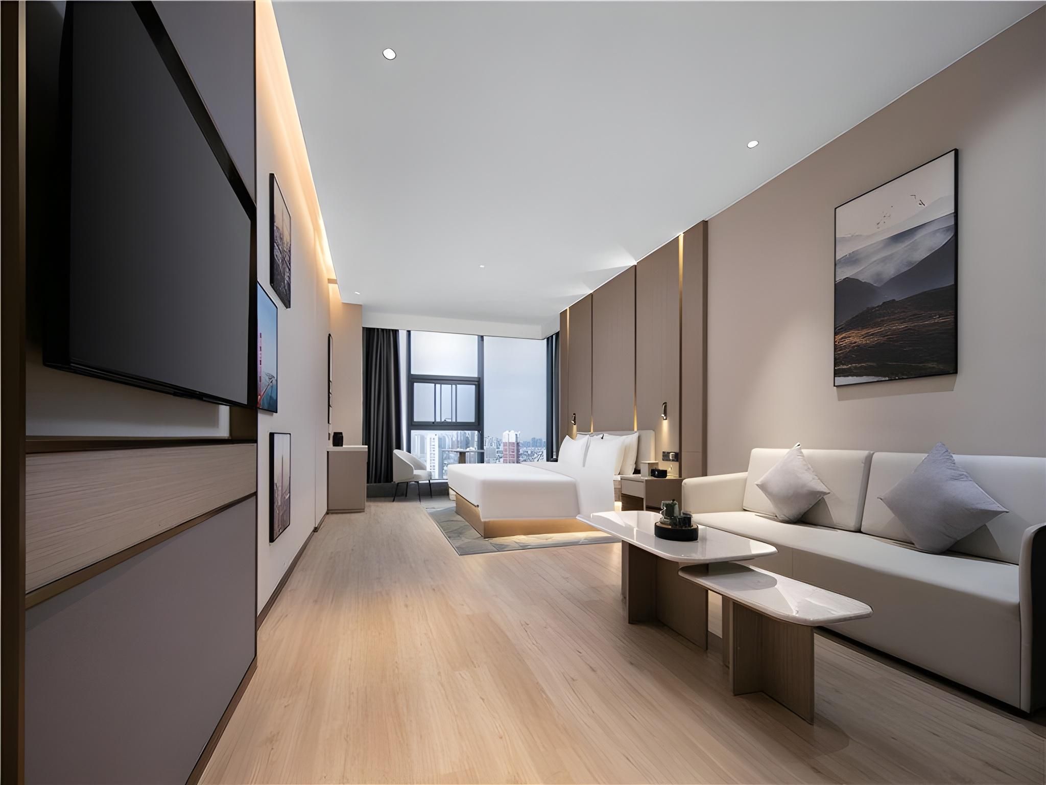 Country Inn & Suites by Radisson Xiangyang Hangkong Road Minfa Plaza KIng Room with View 3