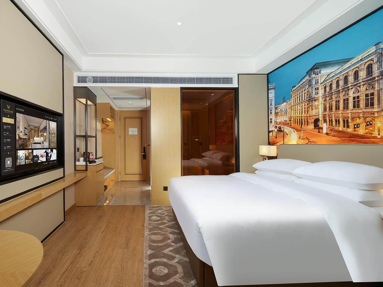 Standard - Queen Room