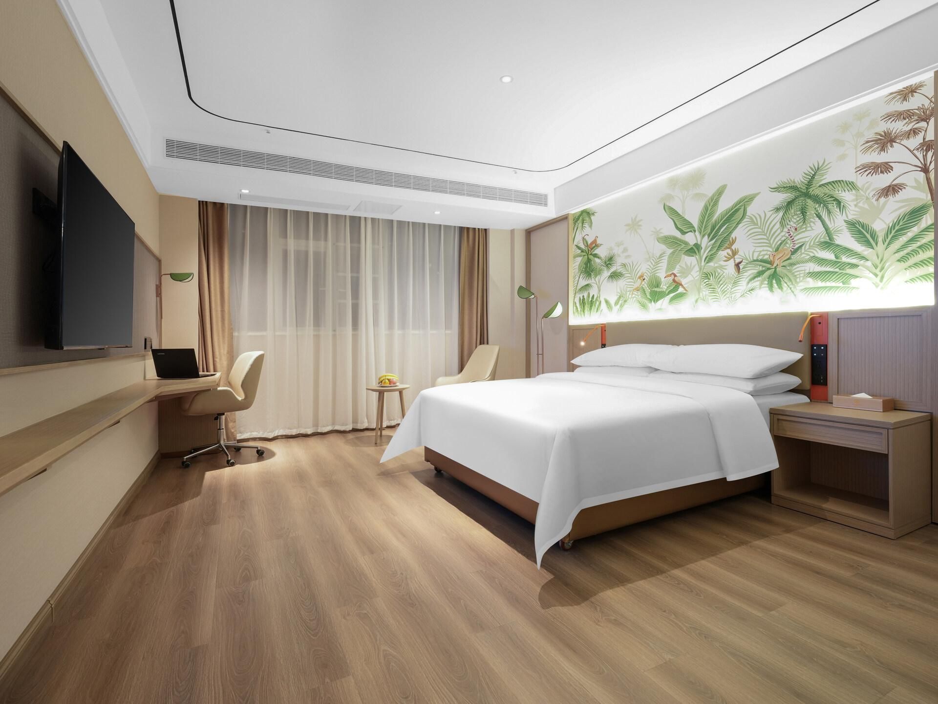 Deluxe Queen Room