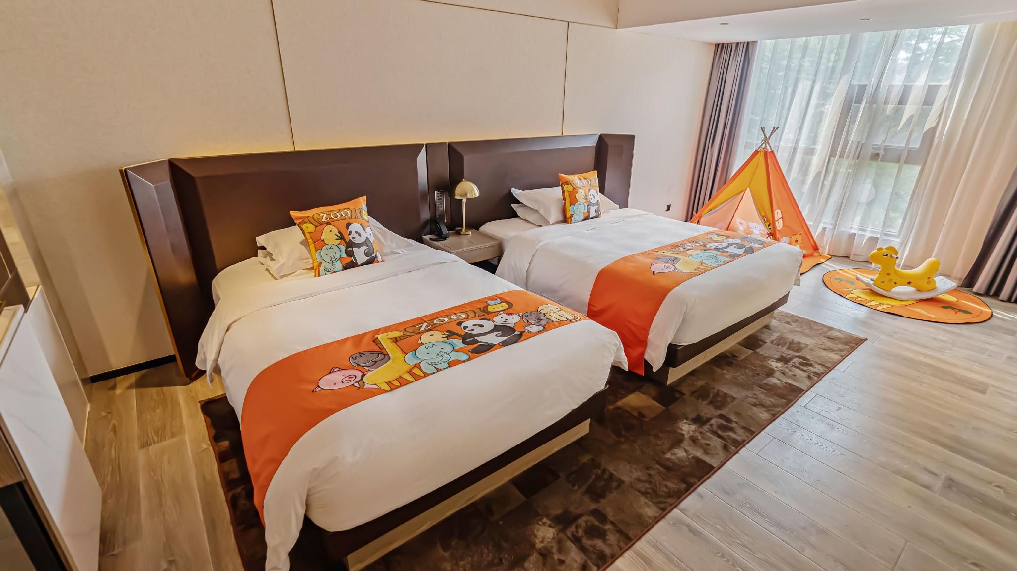 Echarm Plus Hotel Xiangyang Minfa Century New Town Childhood Family Kids Room