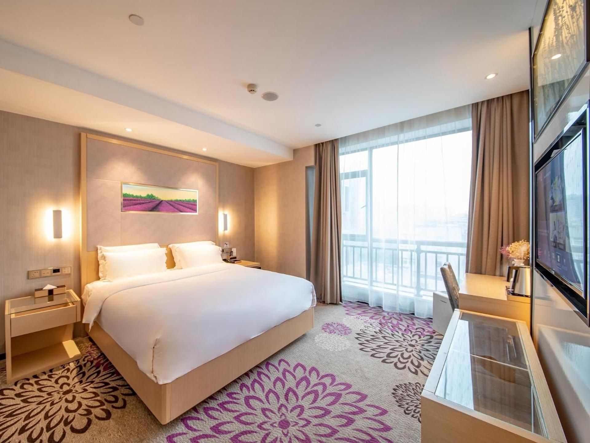 Deluxe King size bed Room