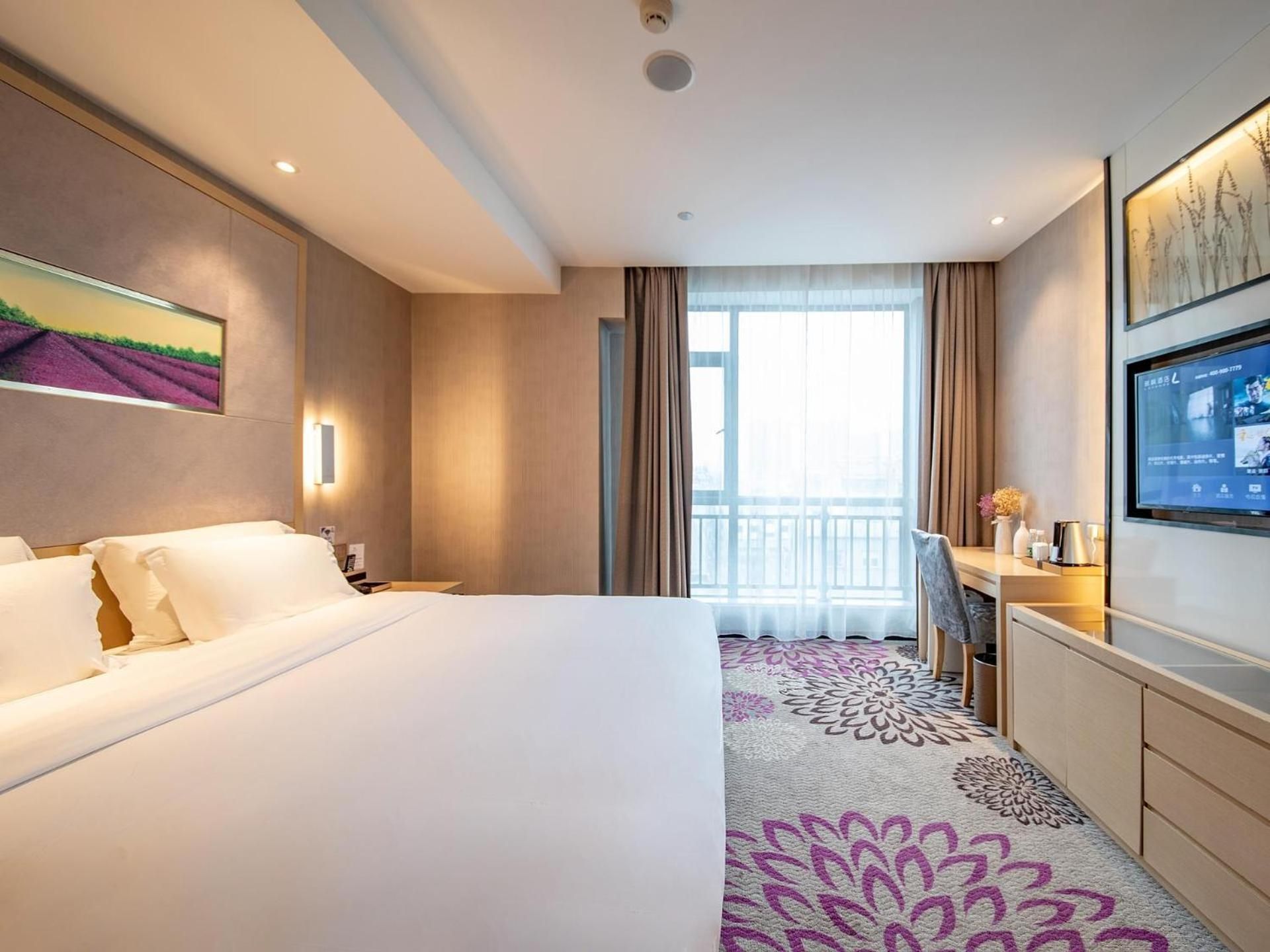 Deluxe King size bed Room
