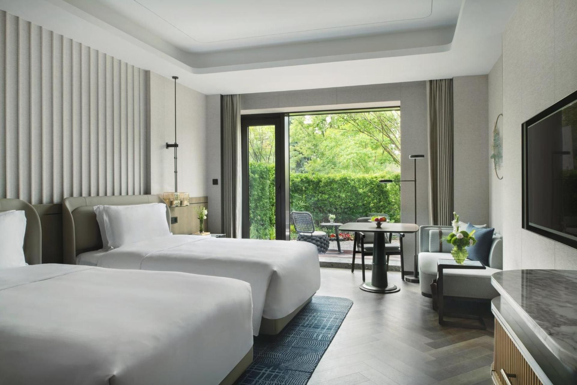 Classic Twin Room with Courtyard View