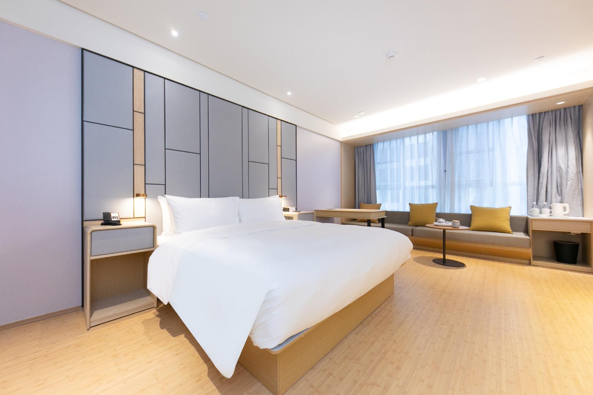 Ji Hotel Xiangyang Universal Finance City Huazhu - Superior BedRoom