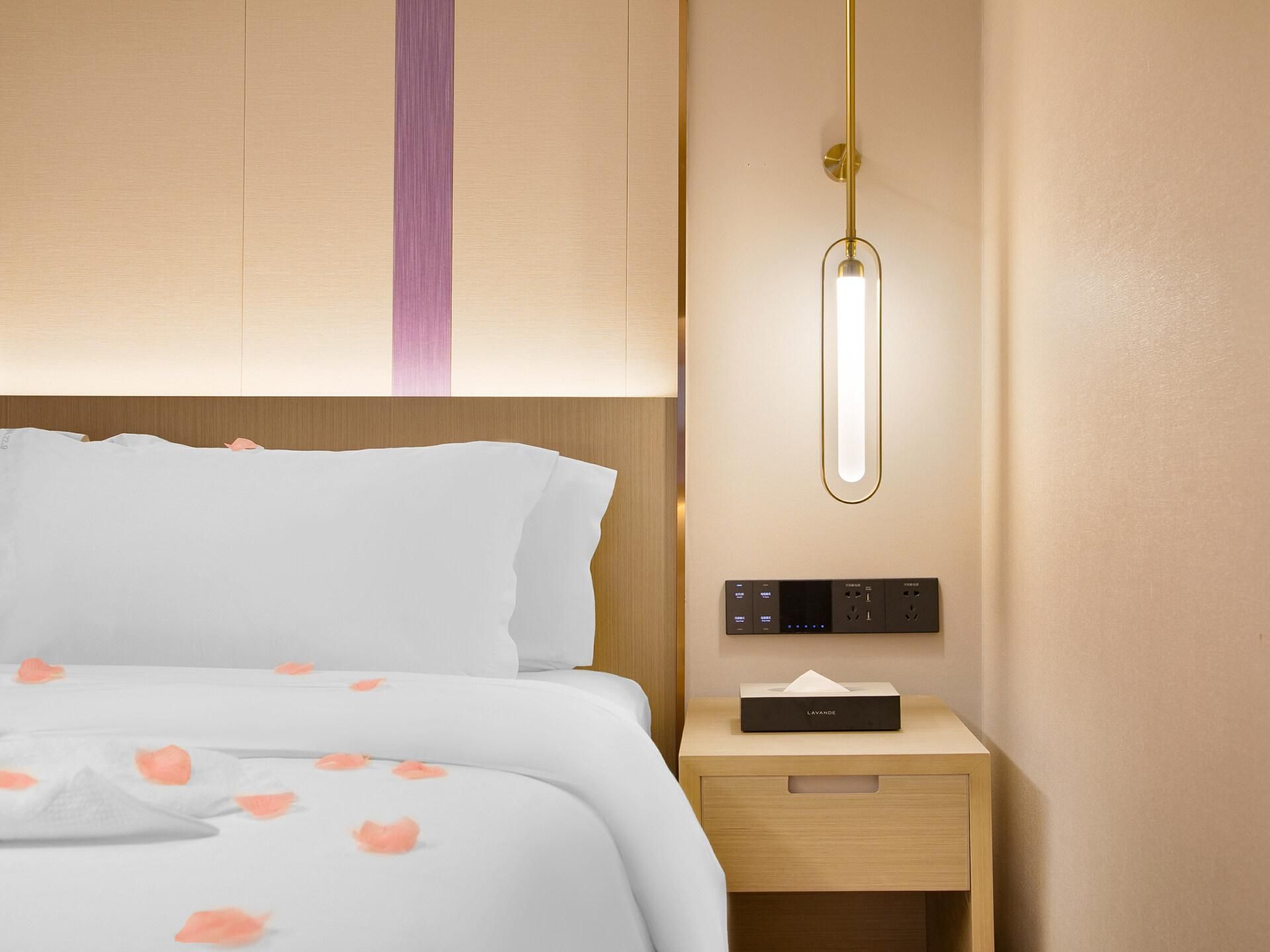 WH - Youxiang Romantic Room