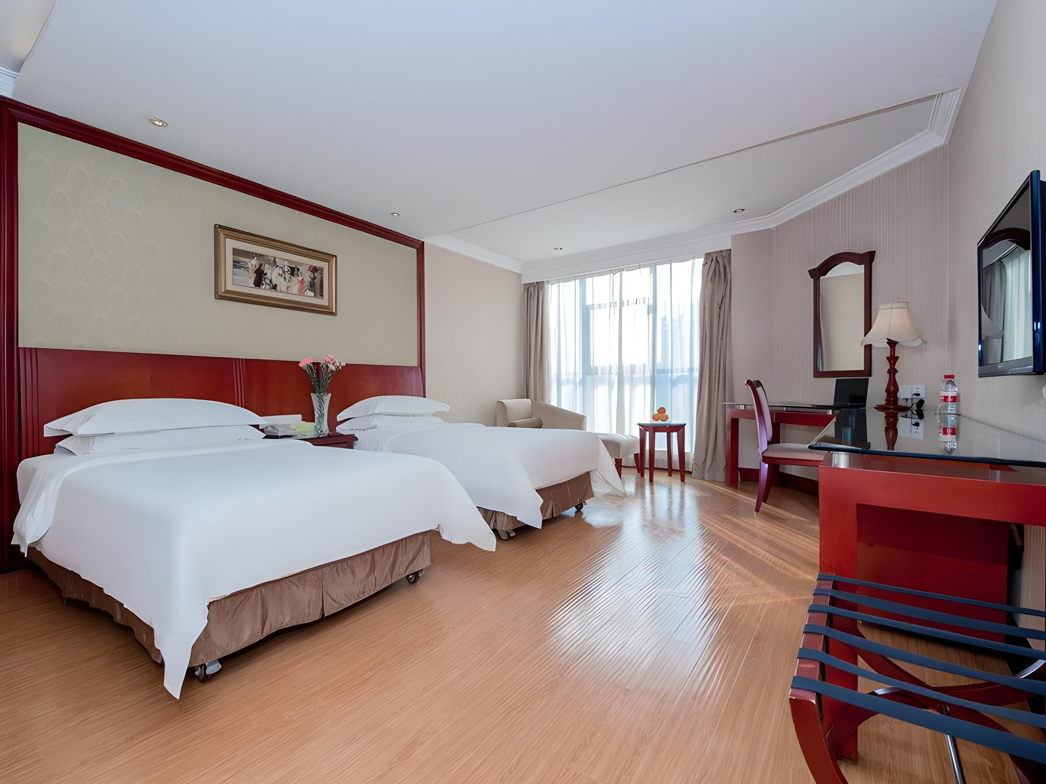 WH - Deluxe Room Twin