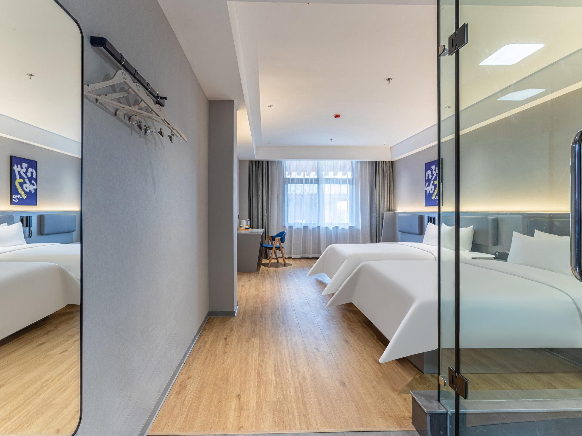 WH - New 7 Days Comfort Twin Room