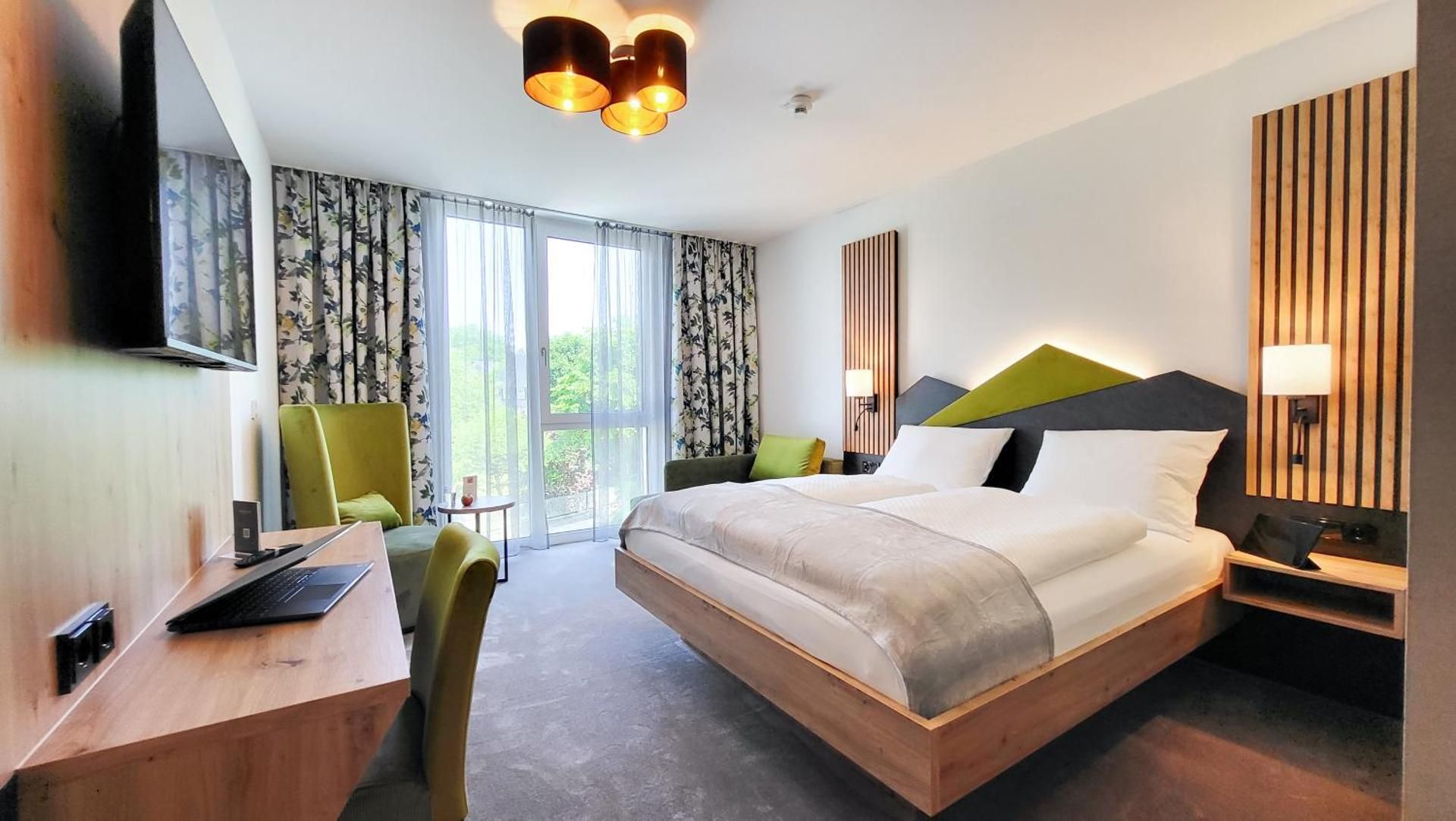 Double Room with Walk-in Shower