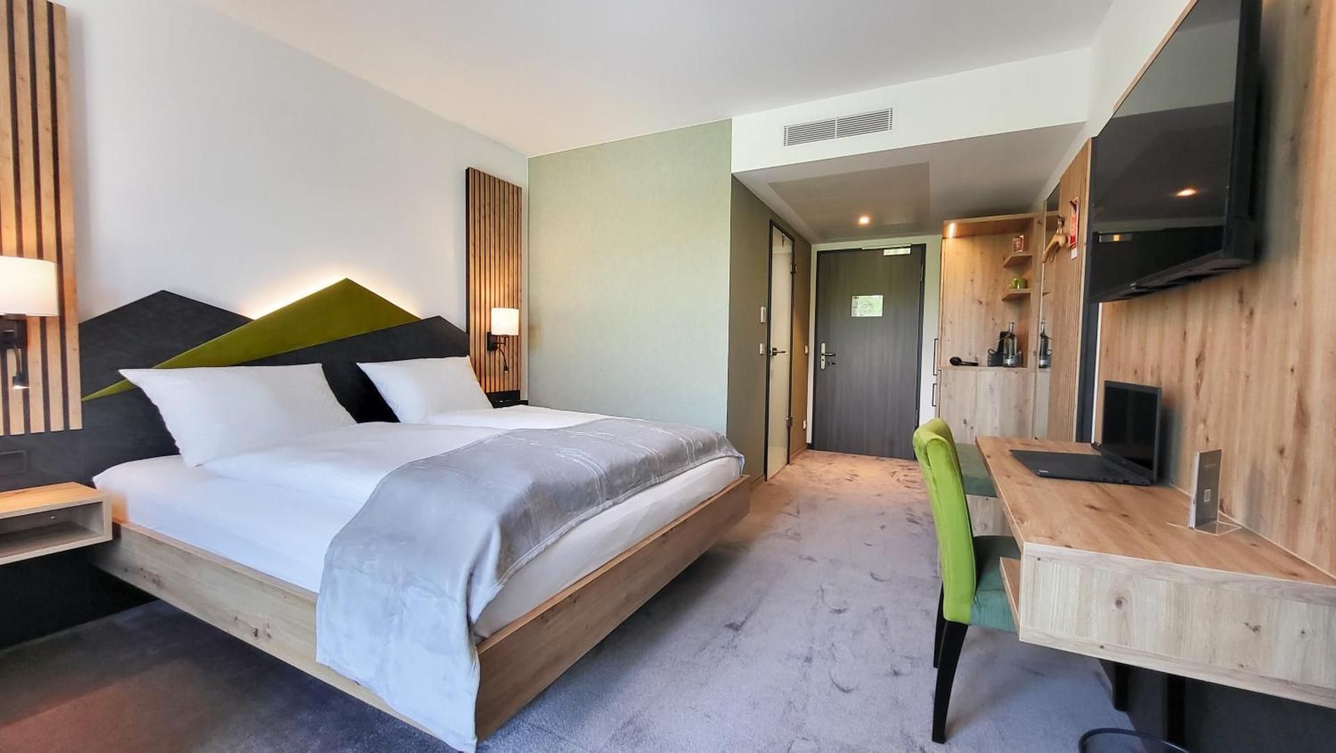 Double Room with Walk-In Shower and Balcony