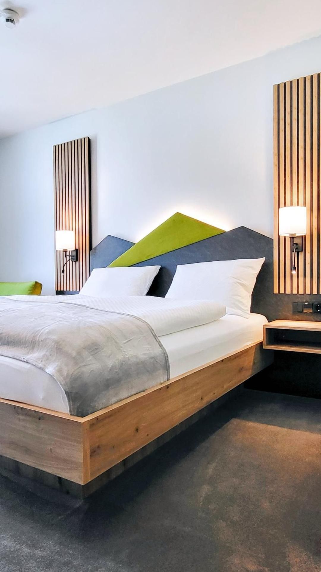 Classic Single Room with Walk-In Shower