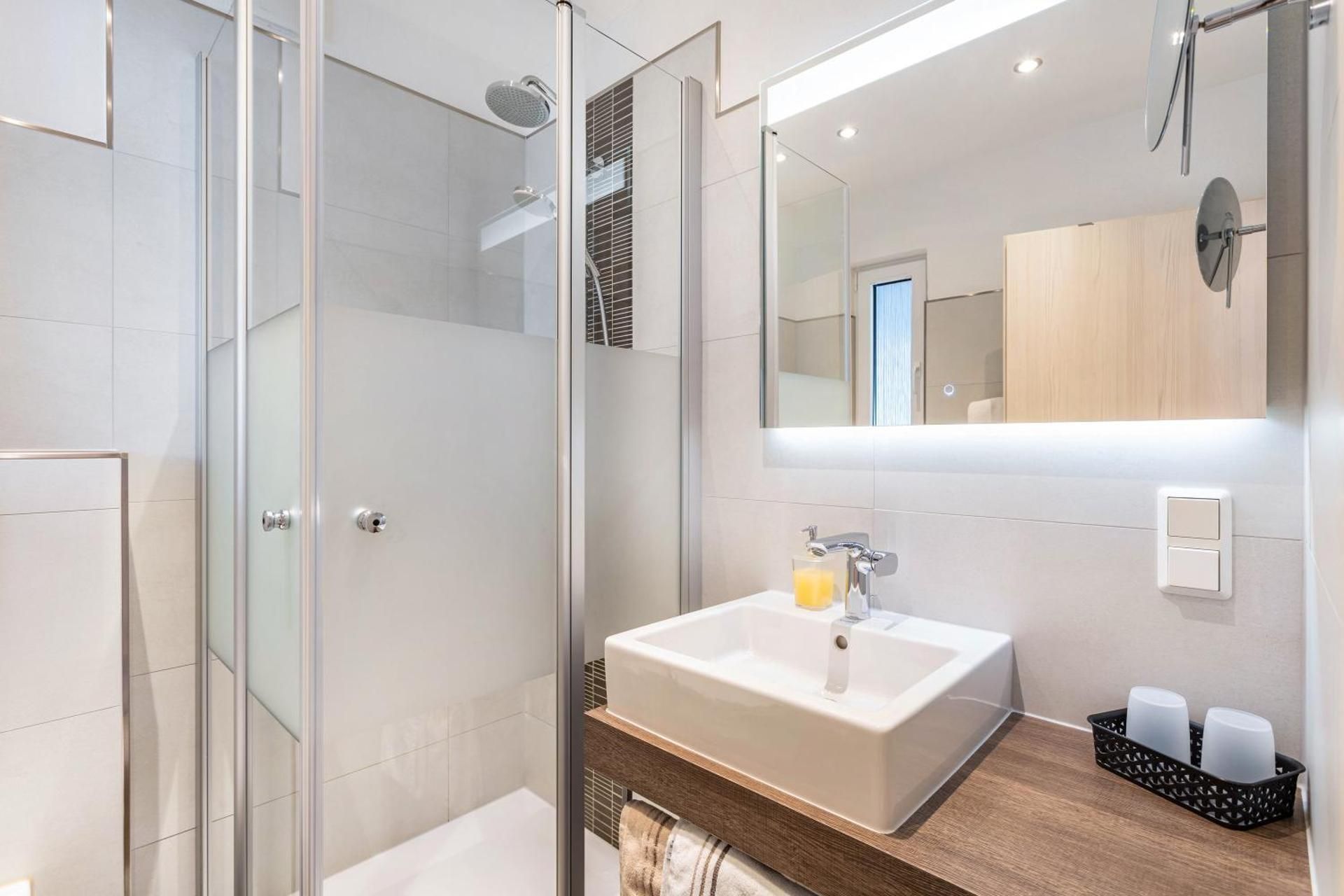 Superior One-Bedroom Apartment with Balcony