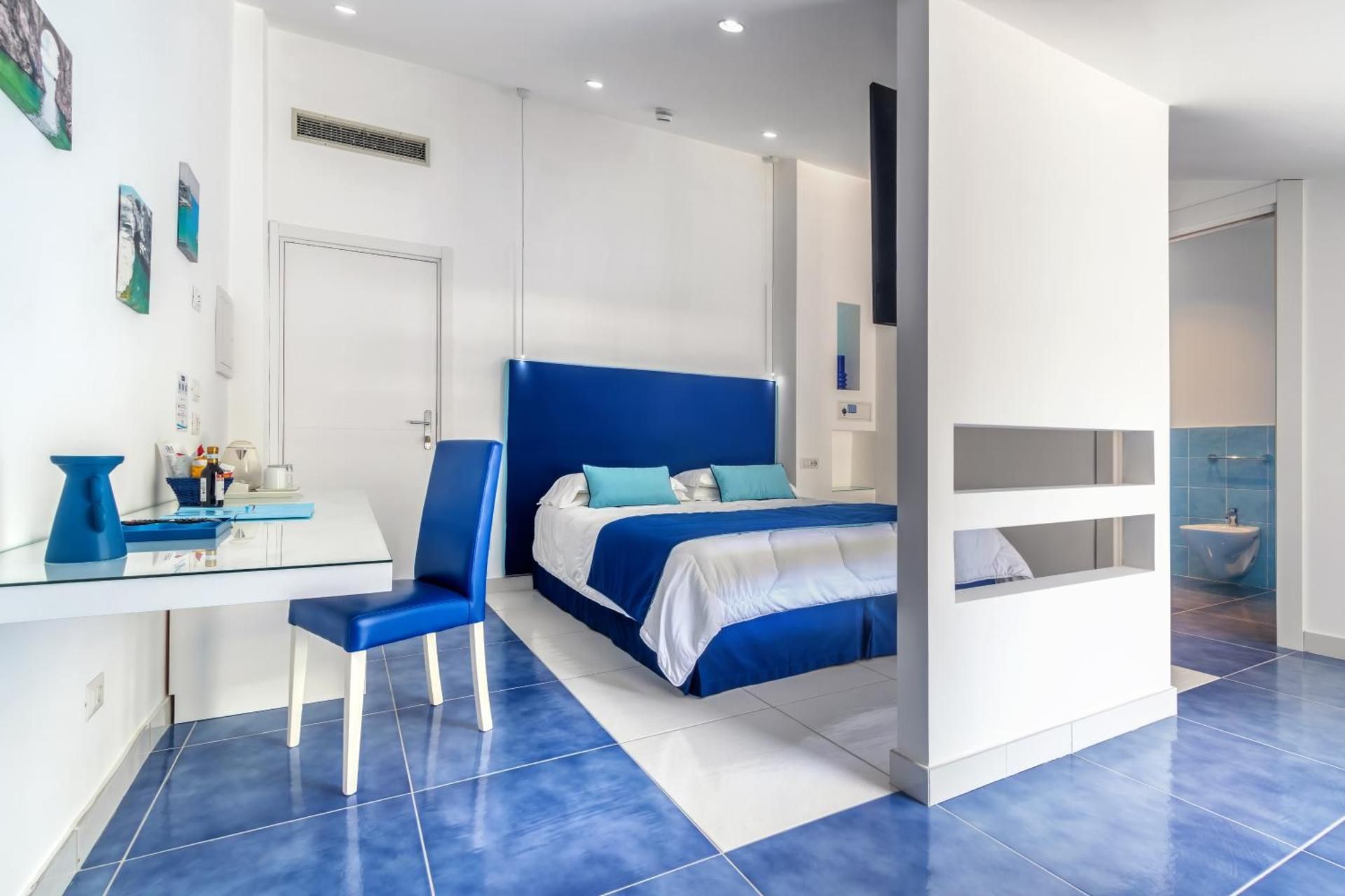 Junior Suite with Balcony