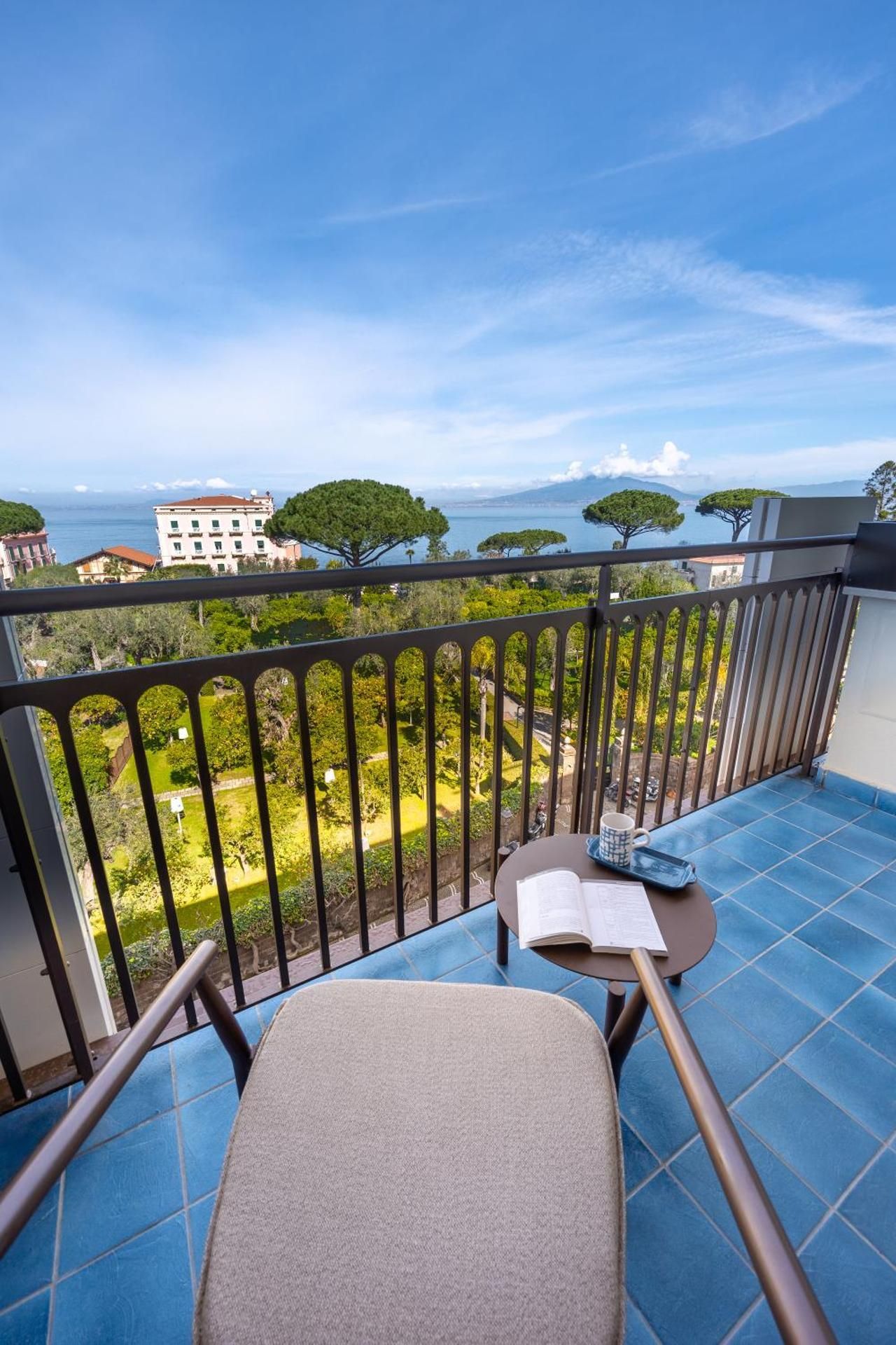King Suite with Sea View