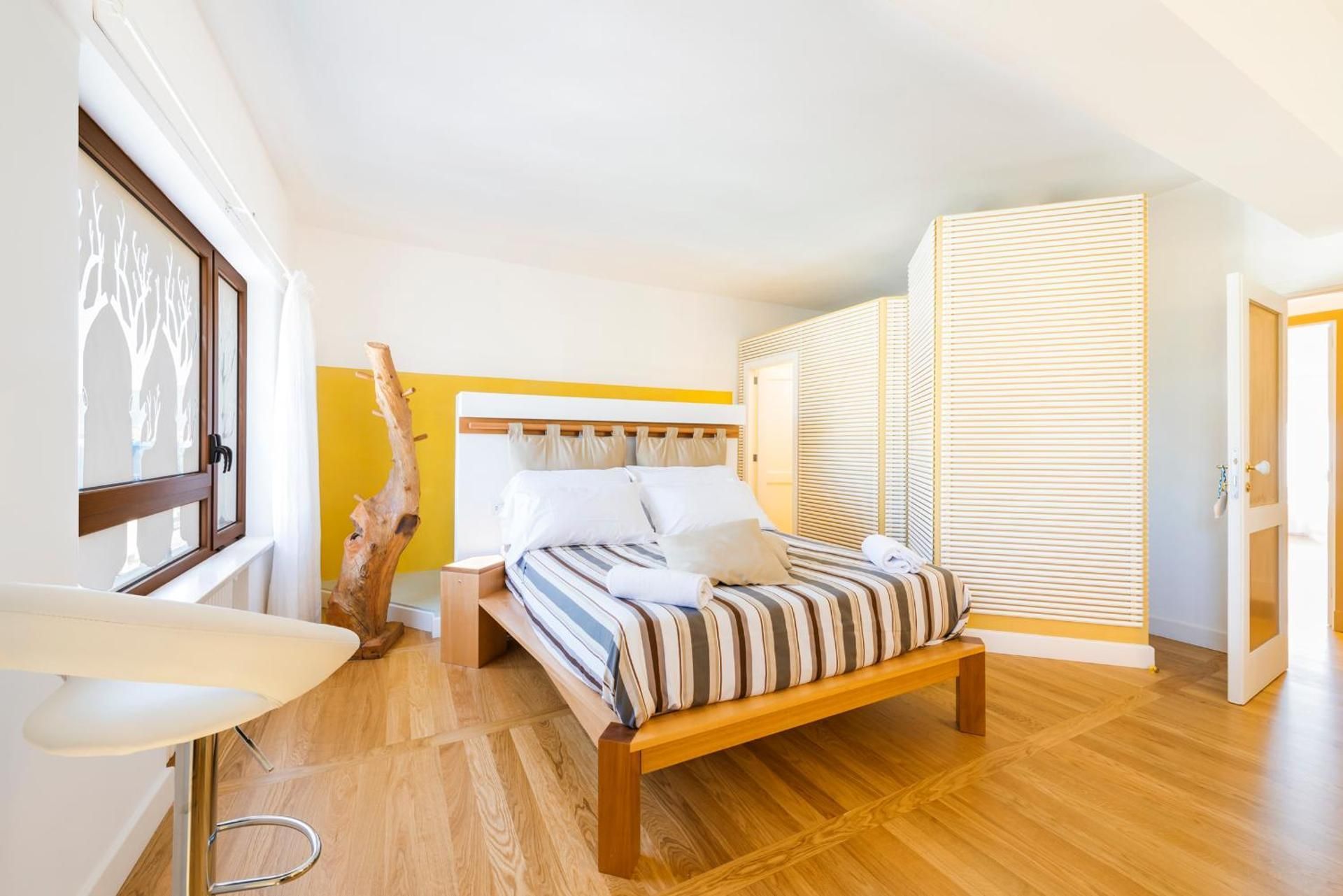 Deluxe Suite with Spa Bath
