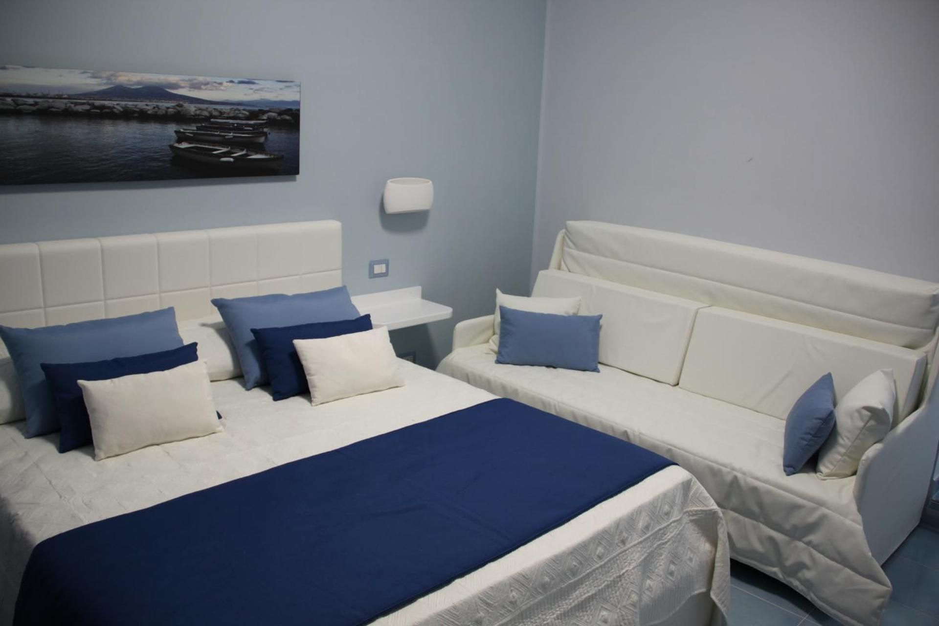 Deluxe Triple Room with Sea View