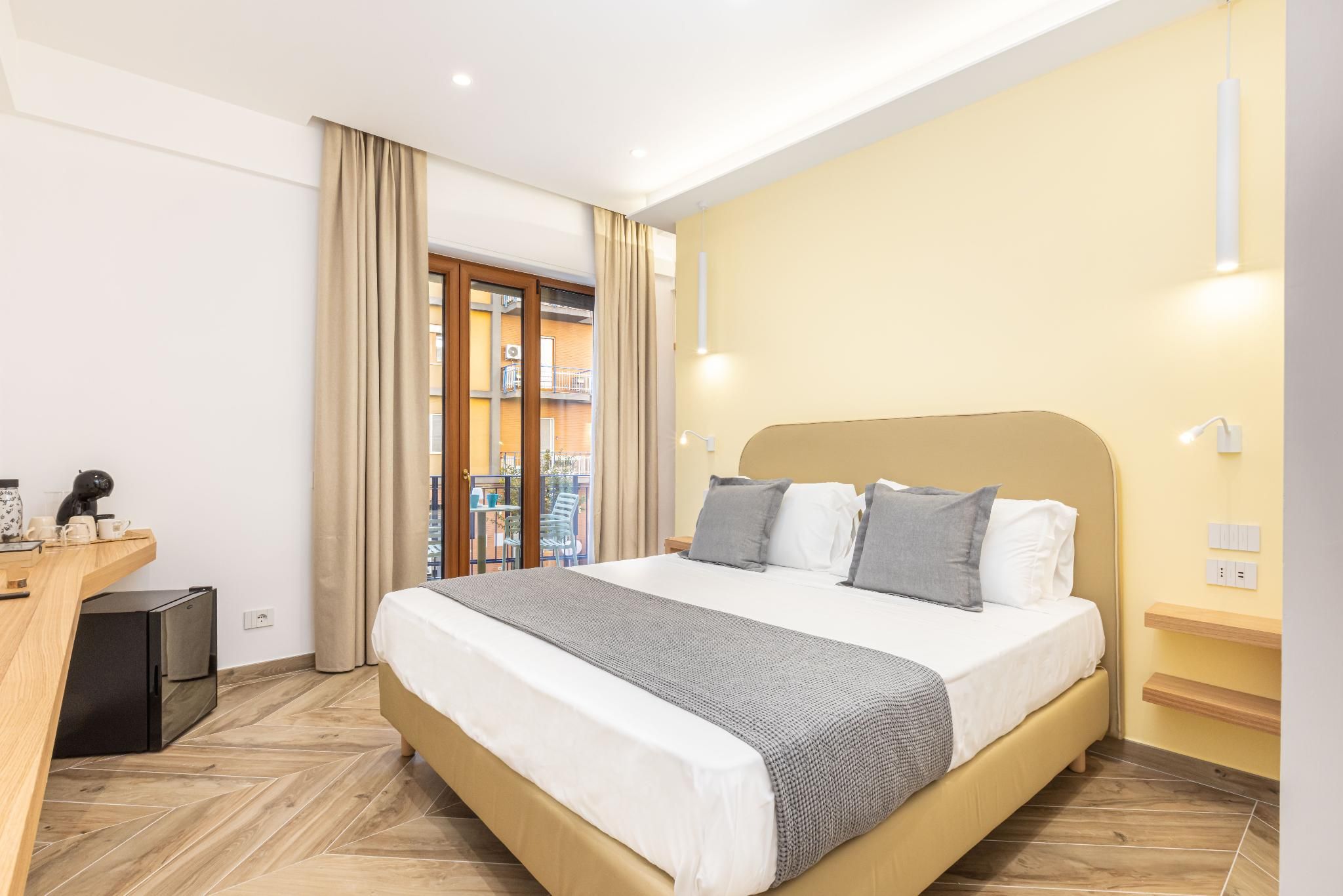 Deluxe King Room with Terrace