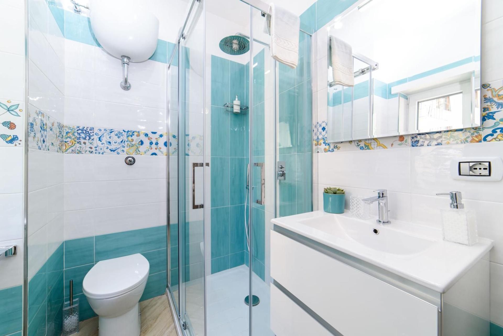 SYMPHONY HOUSE Double Room 3