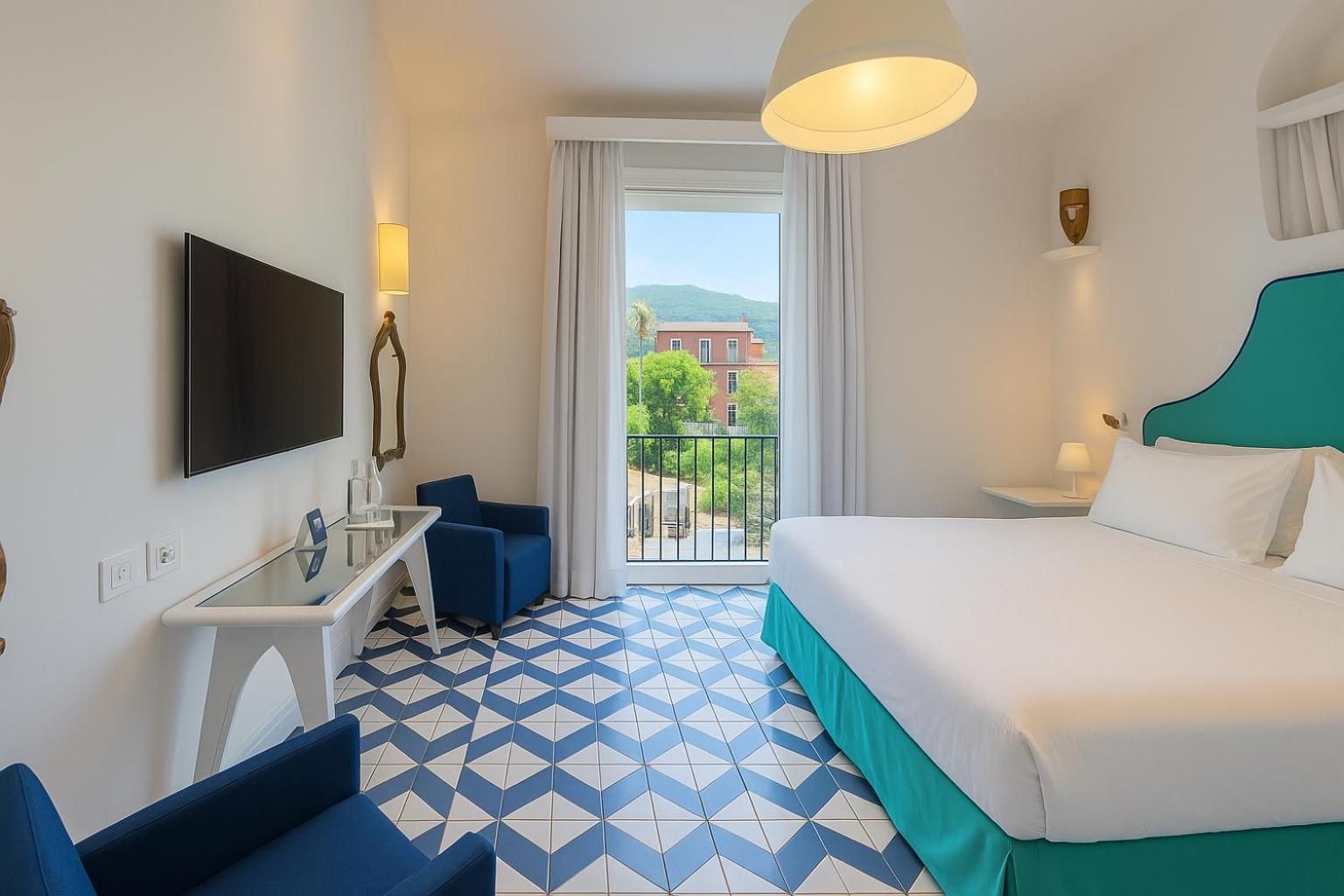 Classic Double or Twin Room with City View