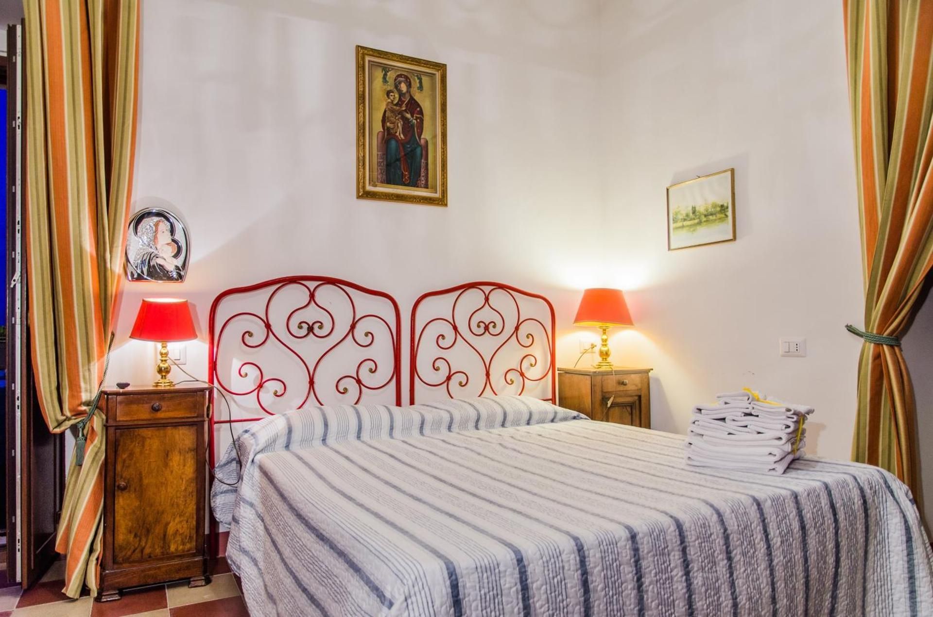 Double or Twin Room with Private Bathroom