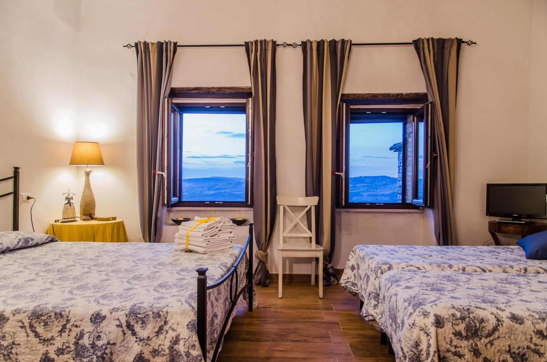 Quadruple Room with Private Bathroom
