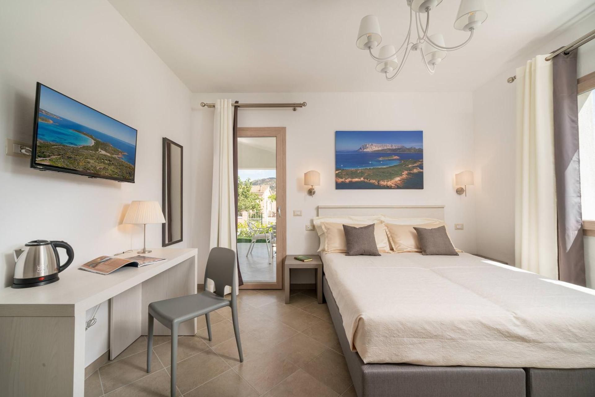 Standard Double or Twin Room with Garden View
