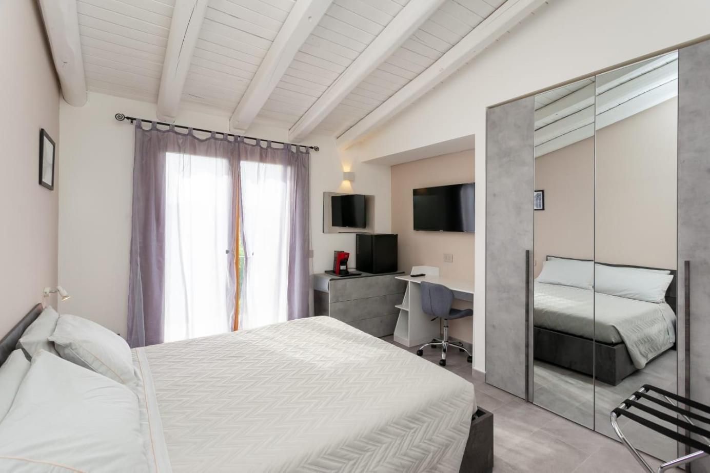 Double Room with Terrace