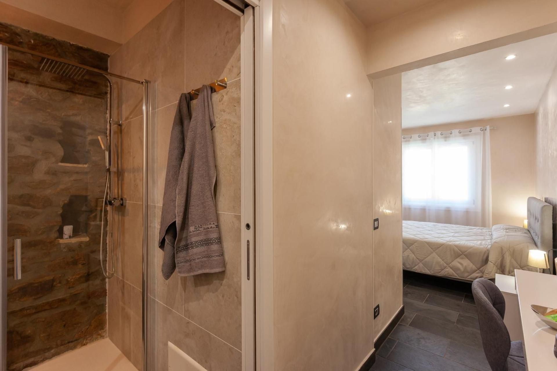 Large Double Room